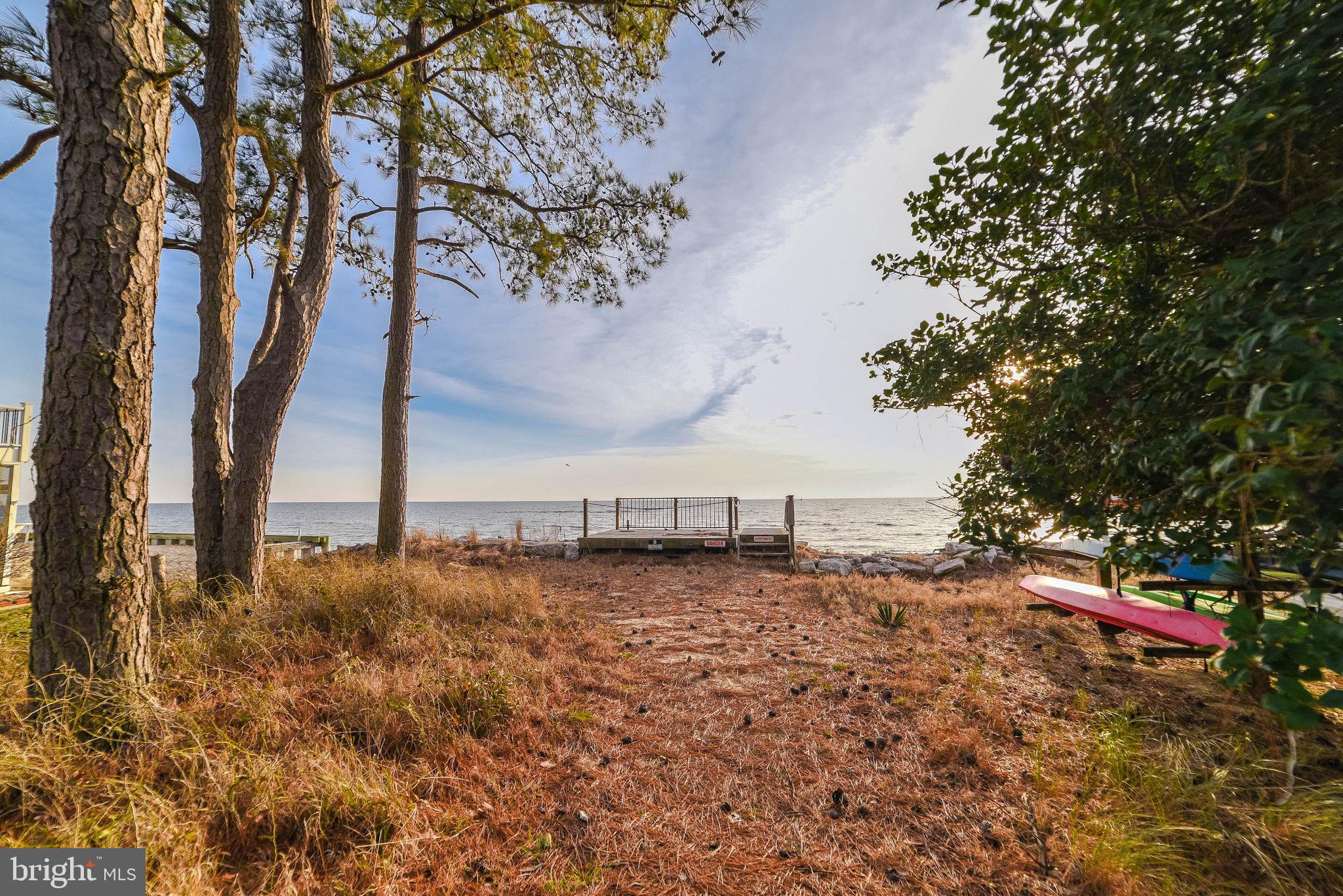 HAYS BEACH - Residential