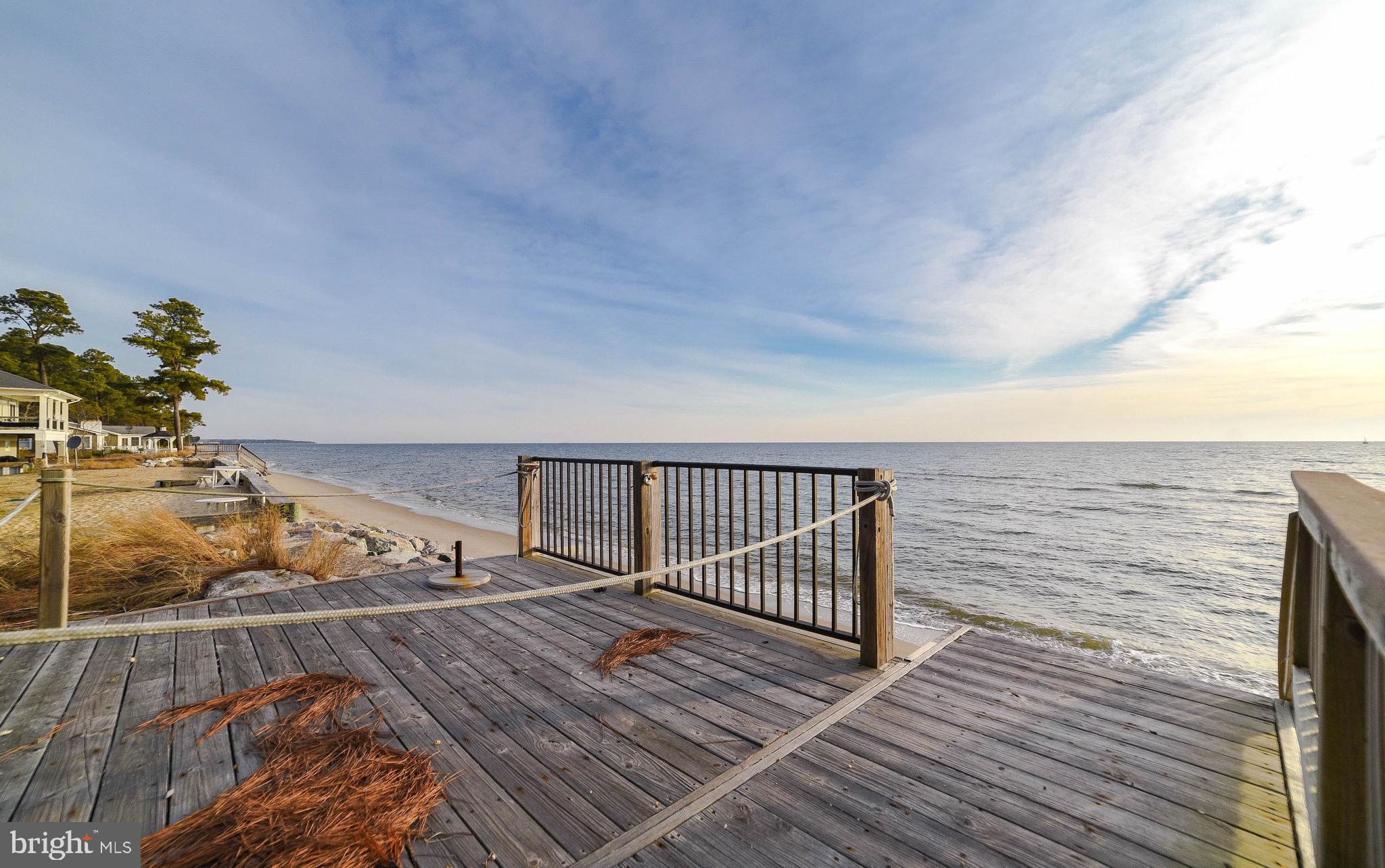 HAYS BEACH - Residential