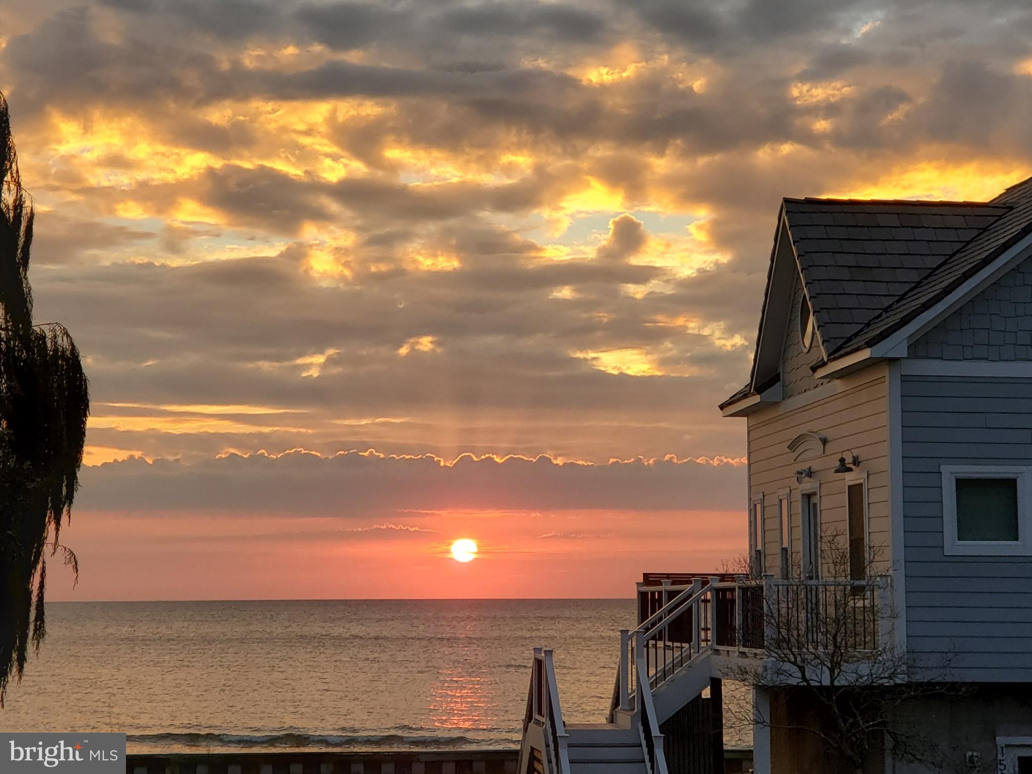 HAYS BEACH - Residential