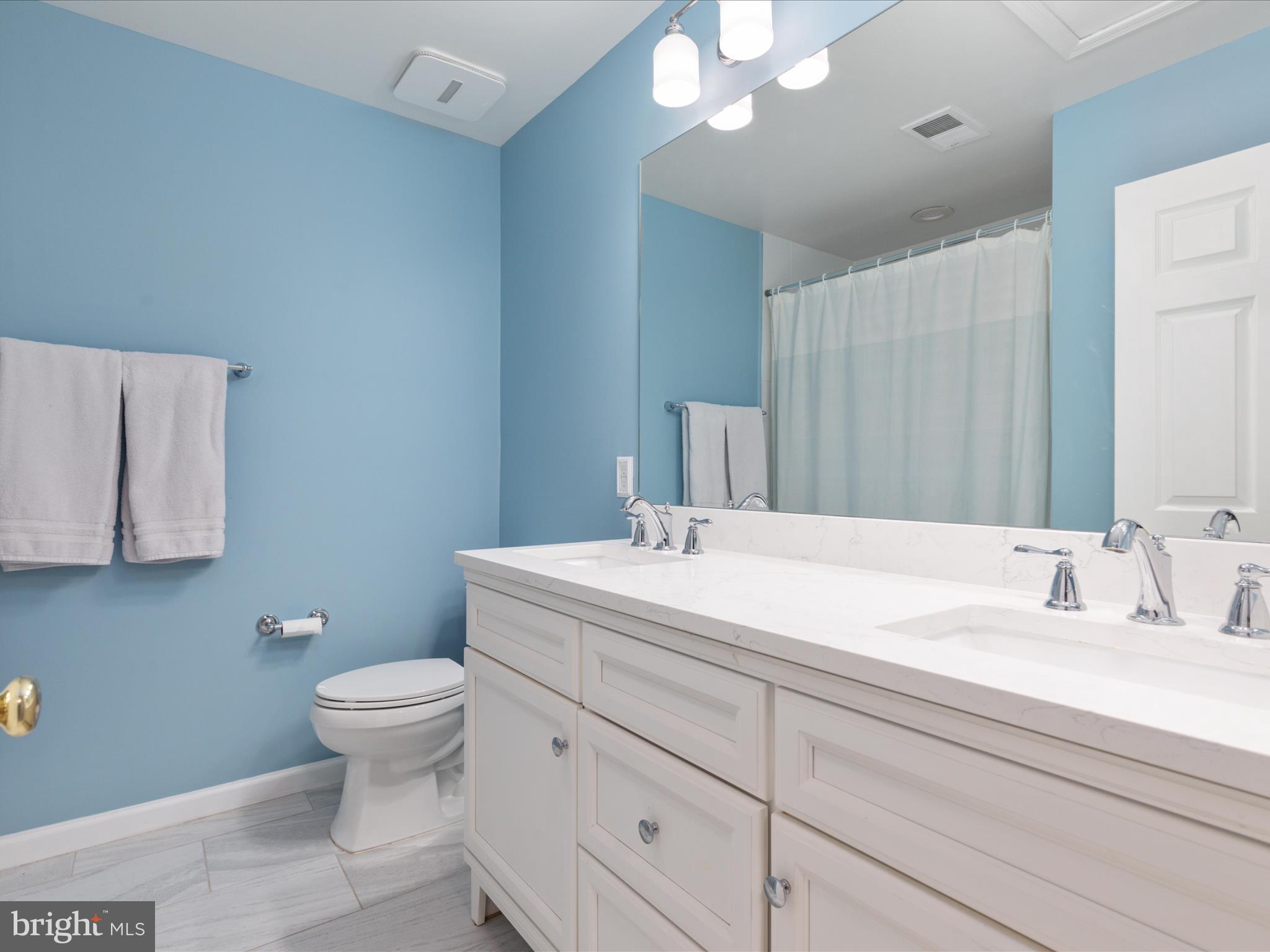 RIDGES AT ASHBURN - Residential