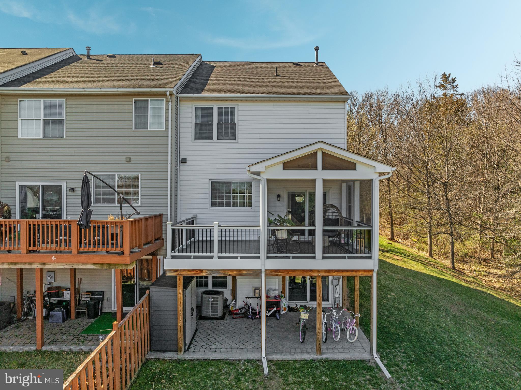 RIDGES AT ASHBURN - Residential