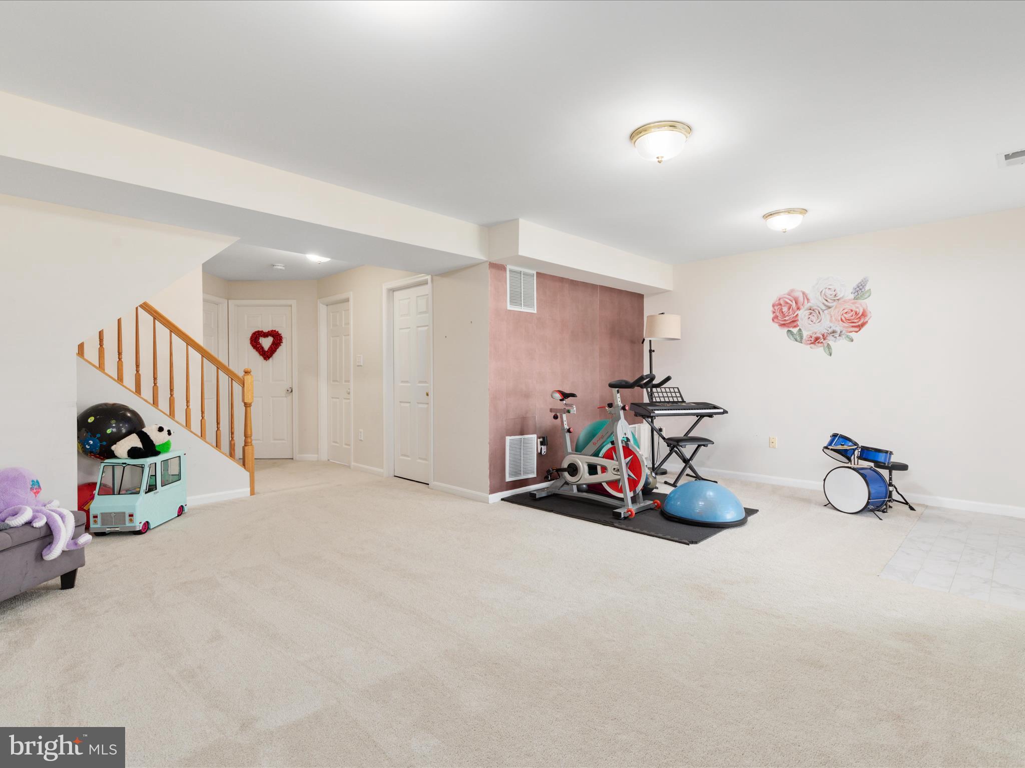 RIDGES AT ASHBURN - Residential