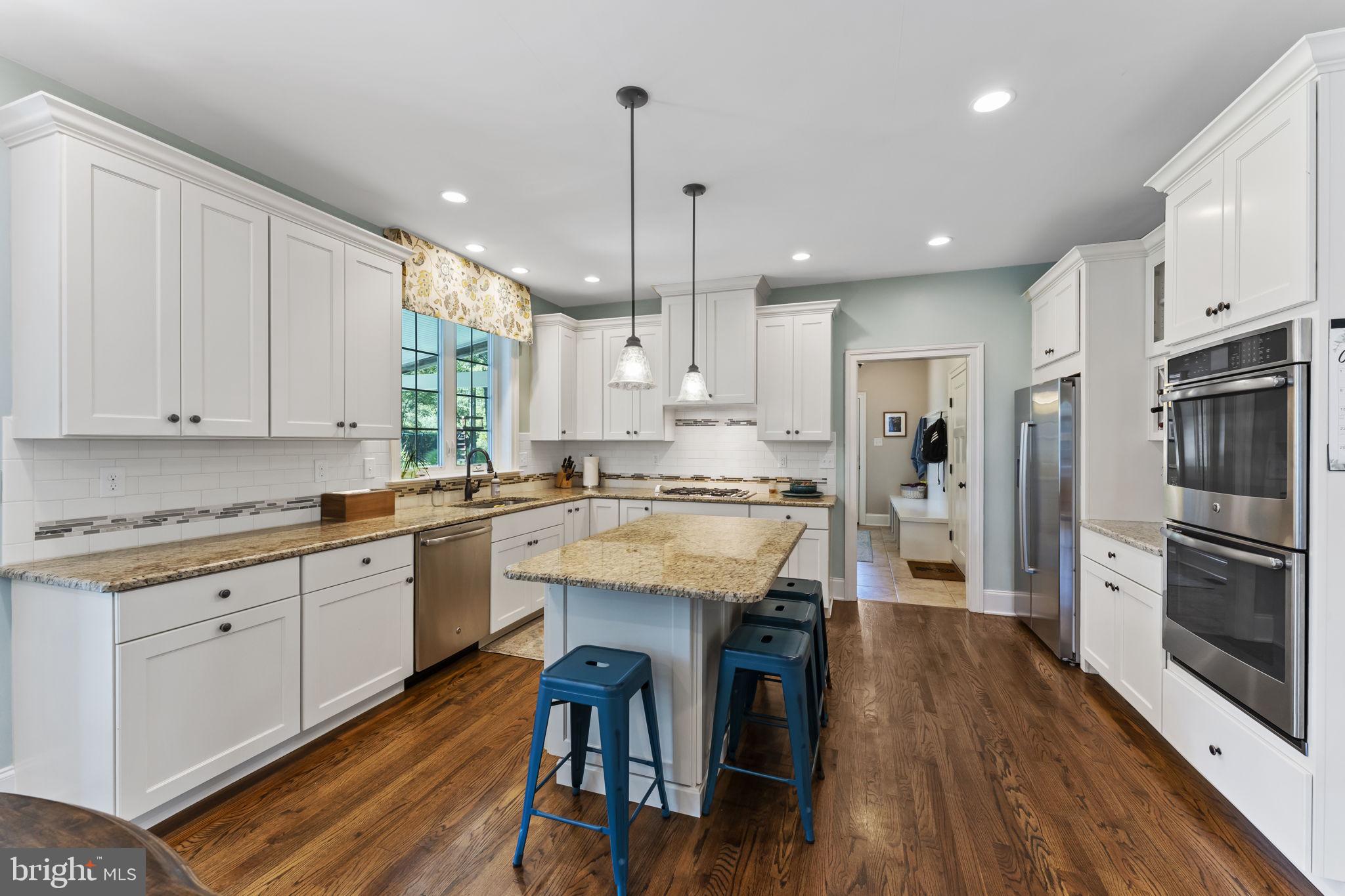 WILLISTOWN ACRES - Residential