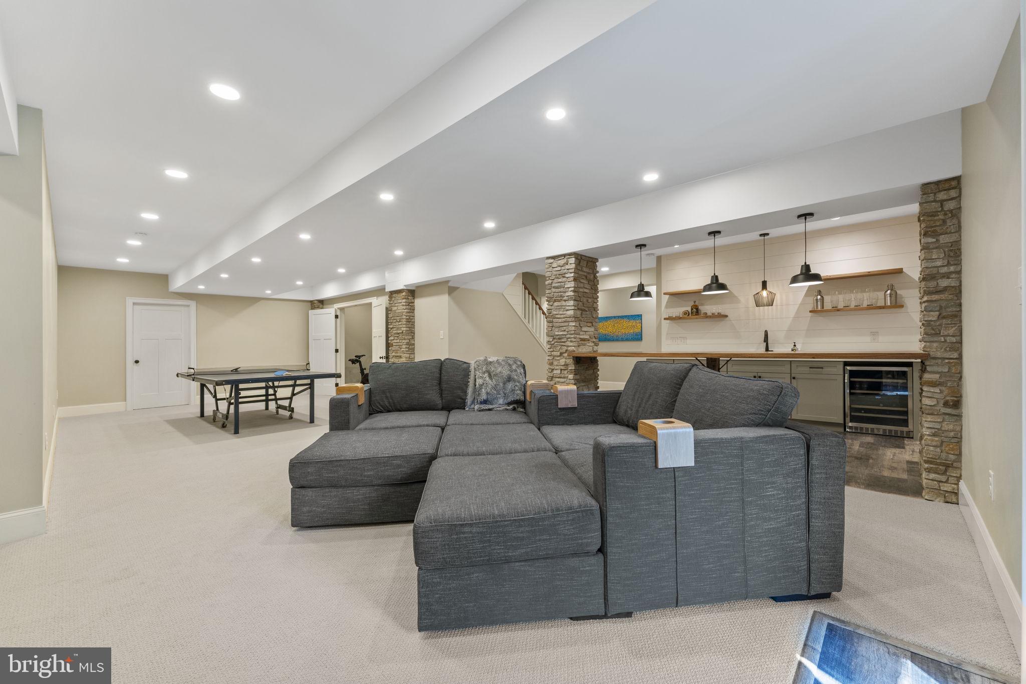 WILLISTOWN ACRES - Residential