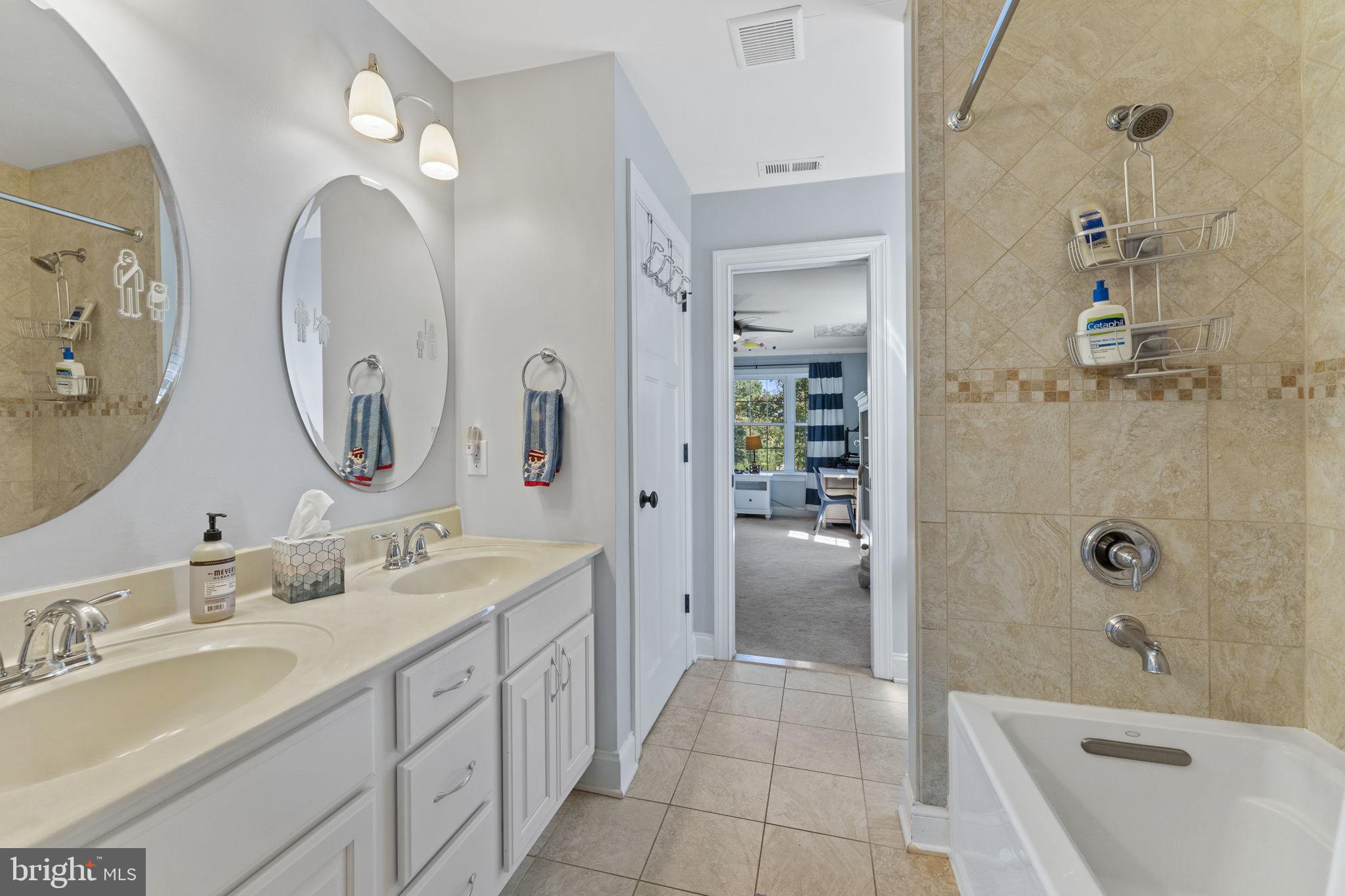 WILLISTOWN ACRES - Residential