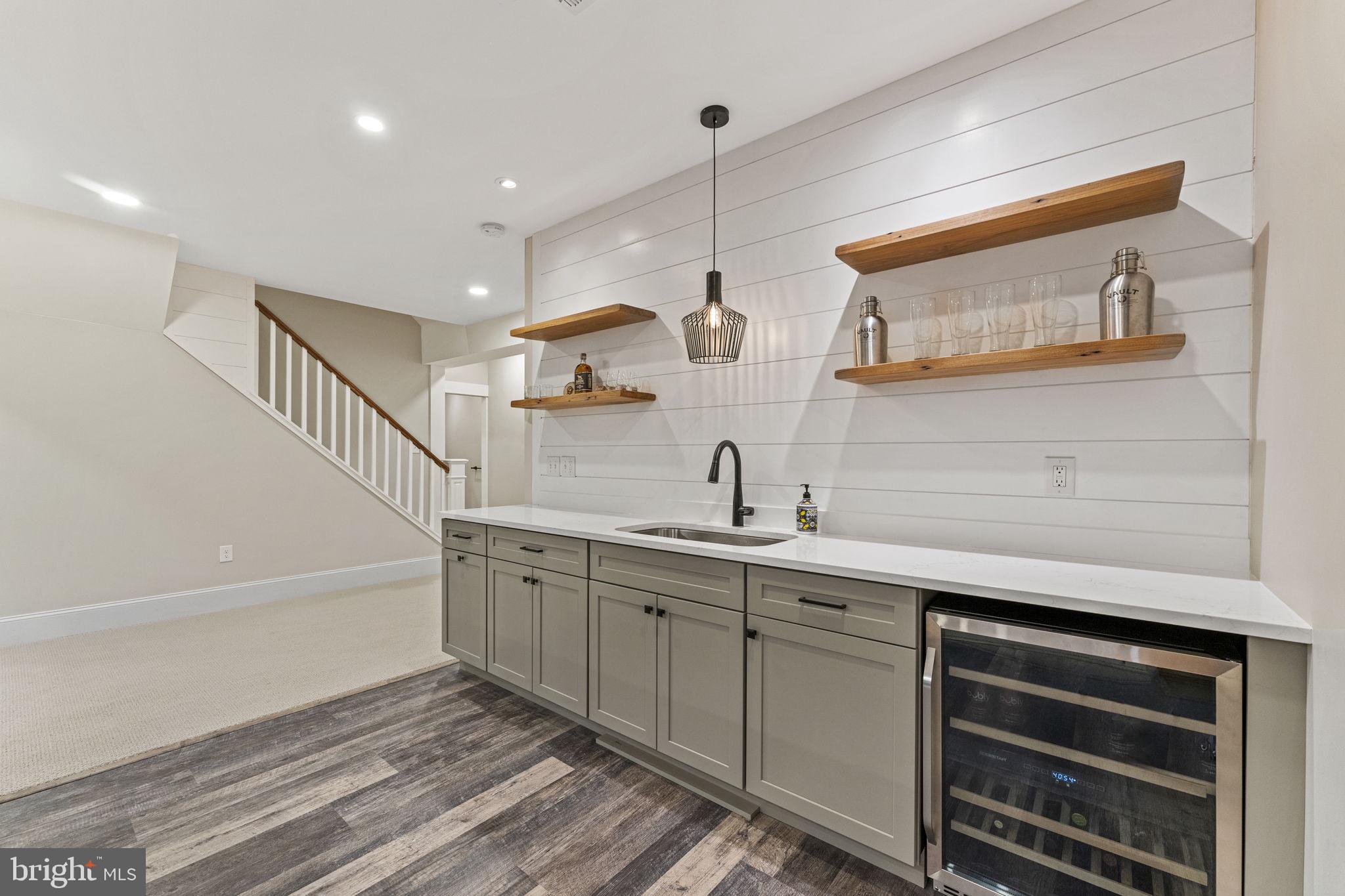 WILLISTOWN ACRES - Residential