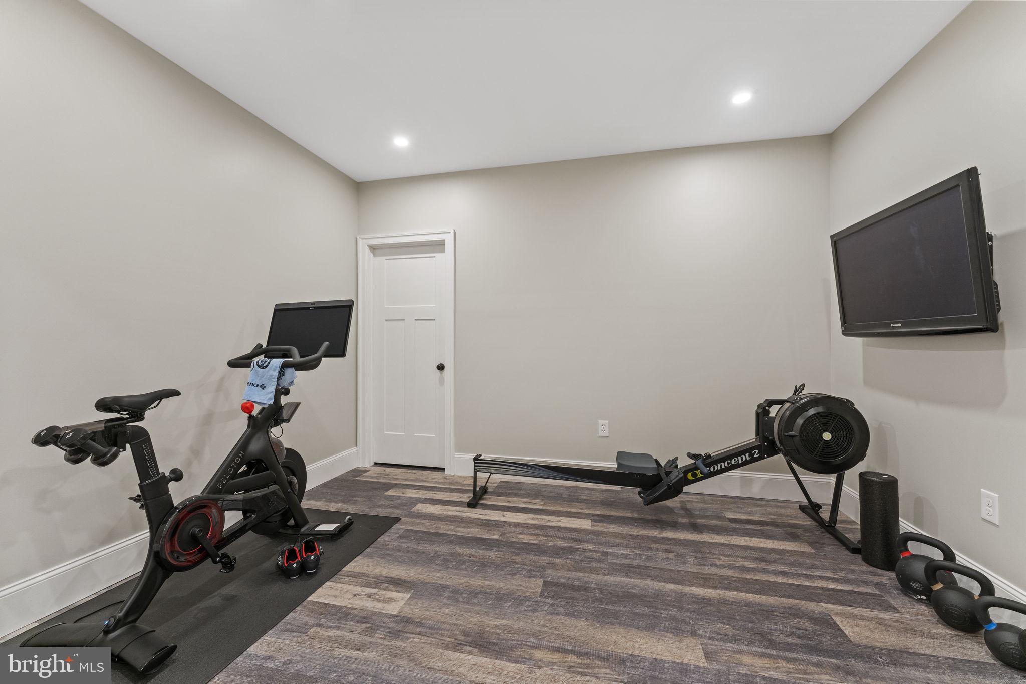 WILLISTOWN ACRES - Residential