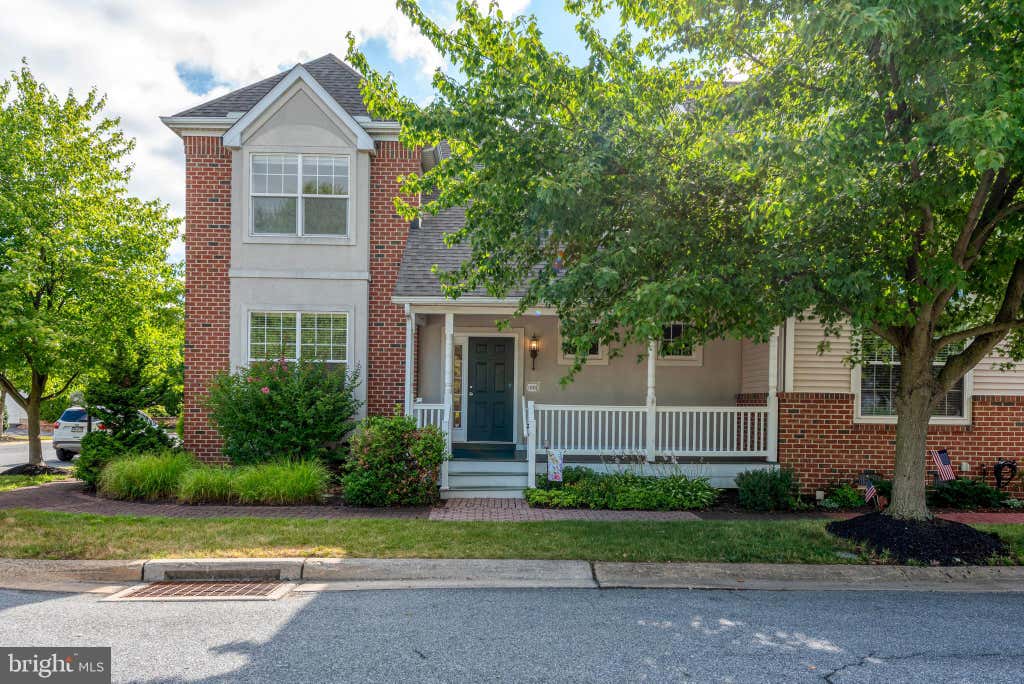 Photo of 1001 Kent Gdn Gdn, LITITZ, PA 17543 (MLS # PALA2091560)