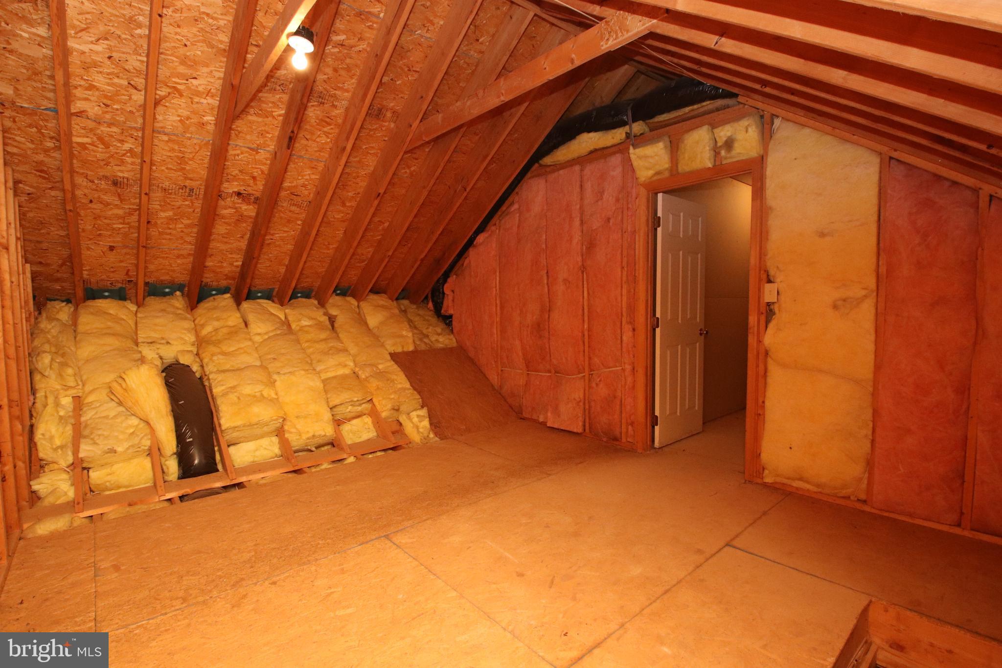 KINGS CREST - Residential