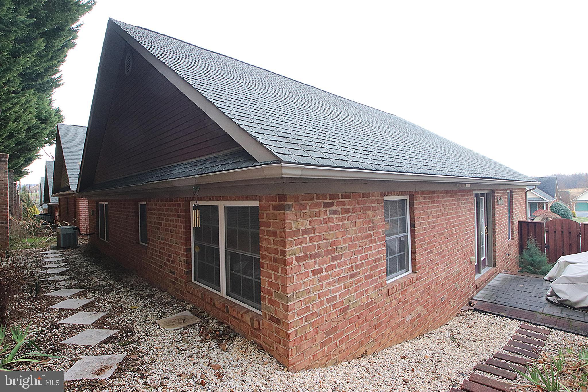 KINGS CREST - Residential