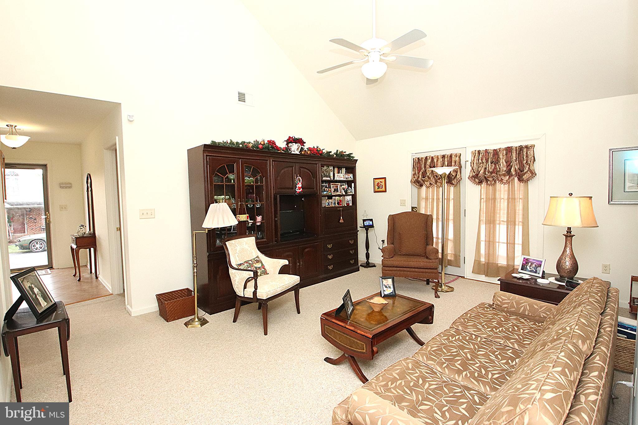 KINGS CREST - Residential