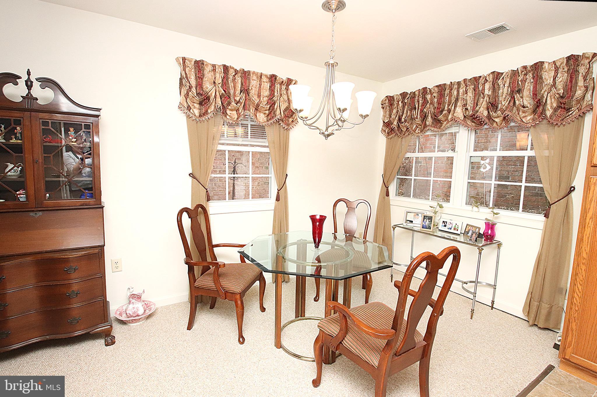 KINGS CREST - Residential