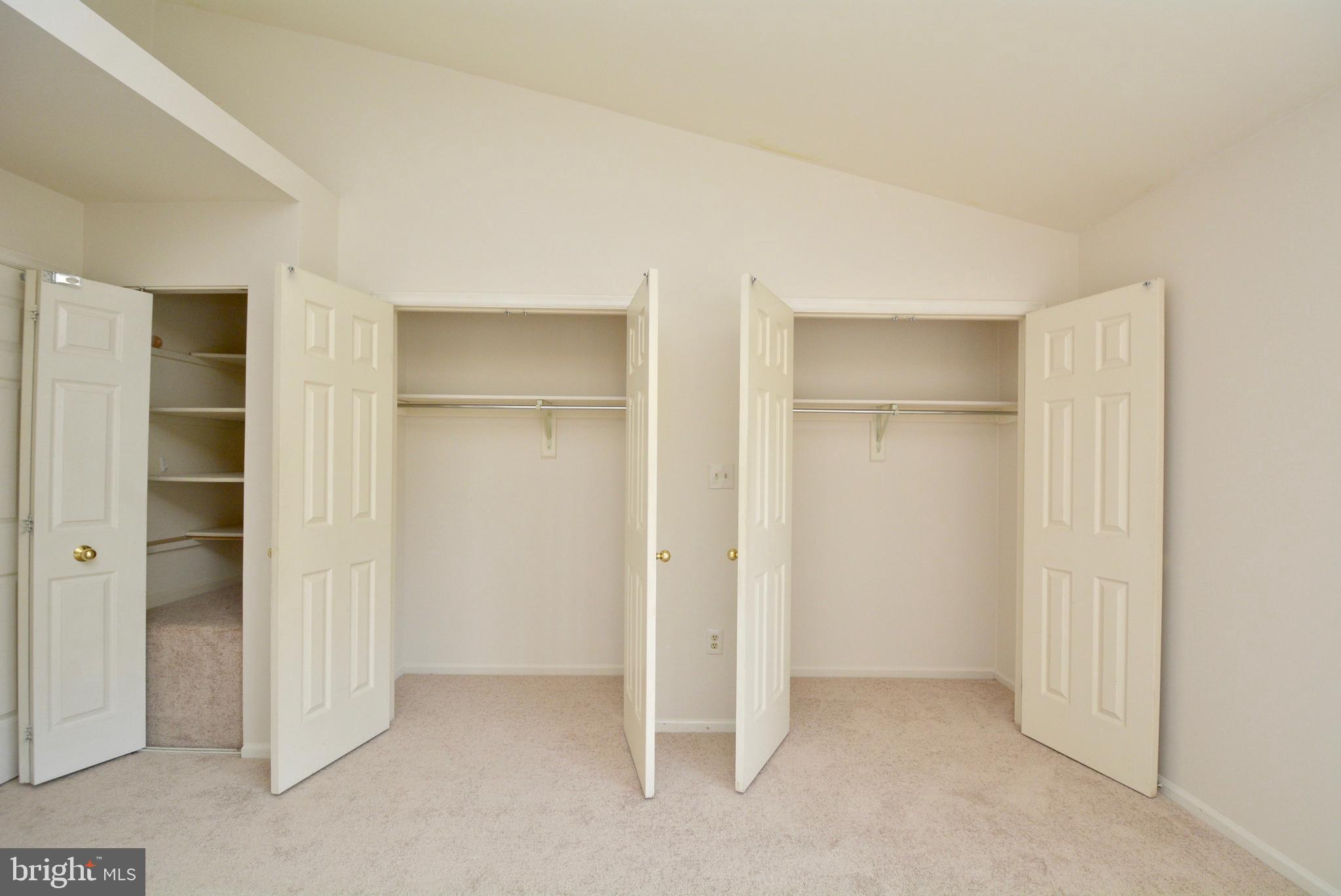 KINGSTOWNE - Residential