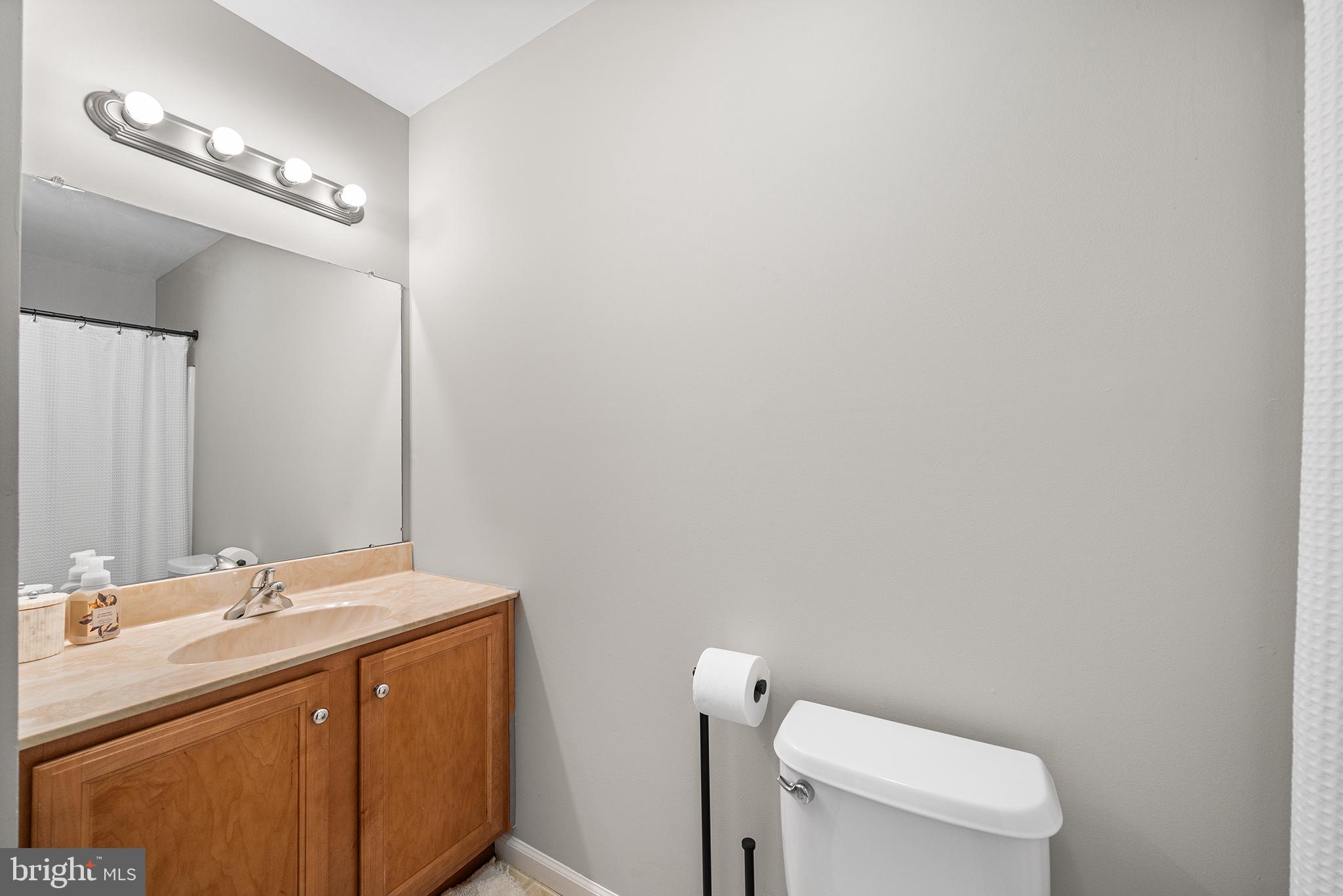 MONROE COURT - Residential