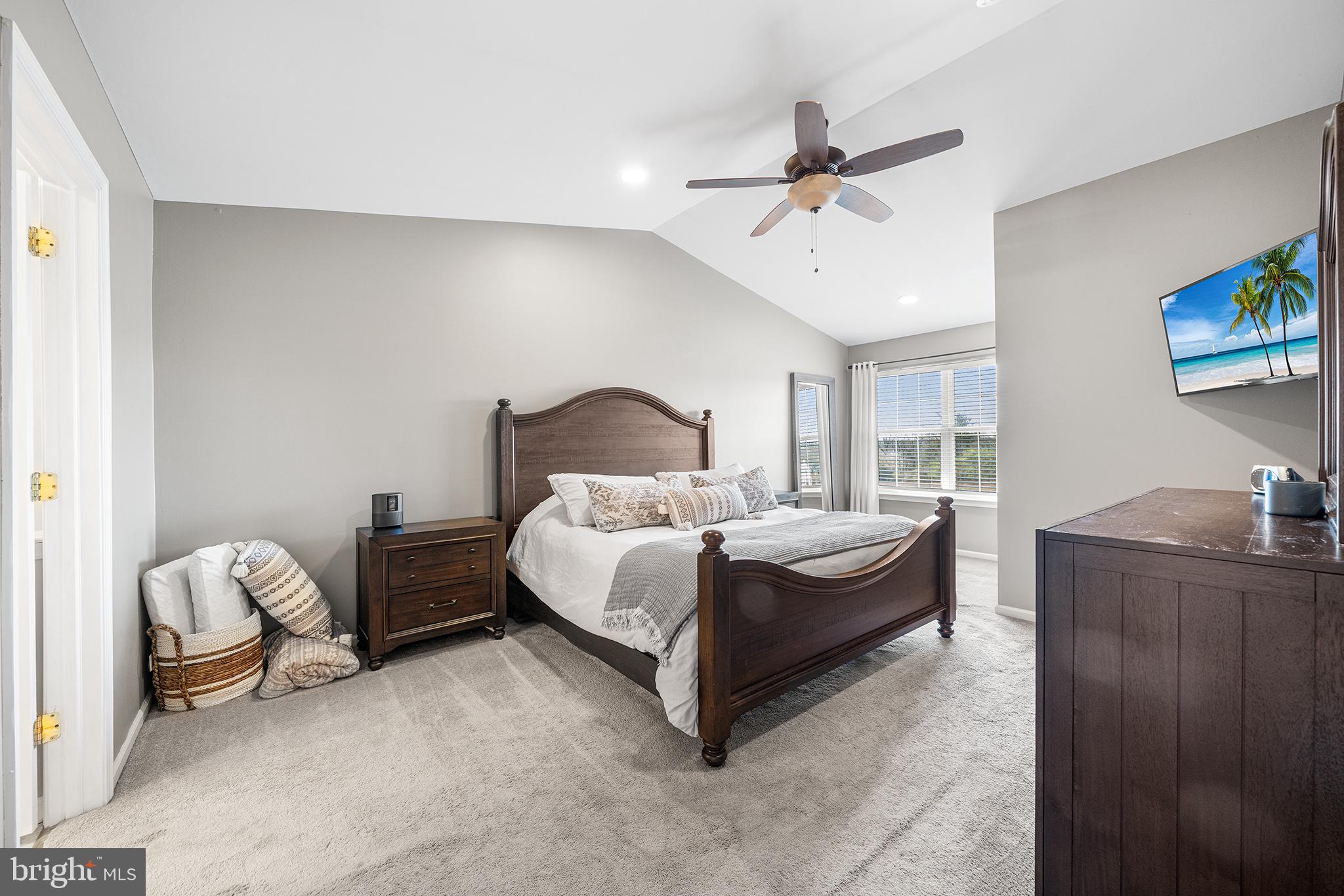 MONROE COURT - Residential