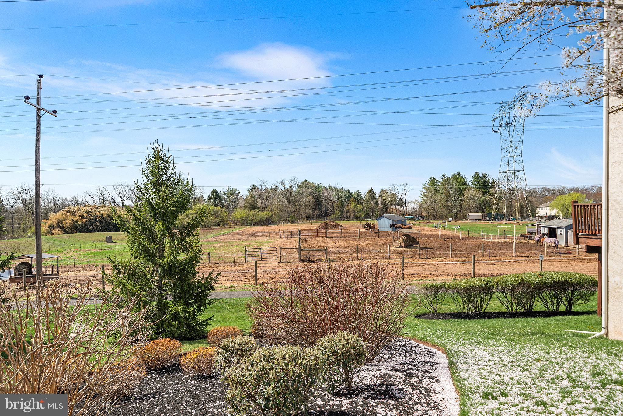 MONROE COURT - Residential