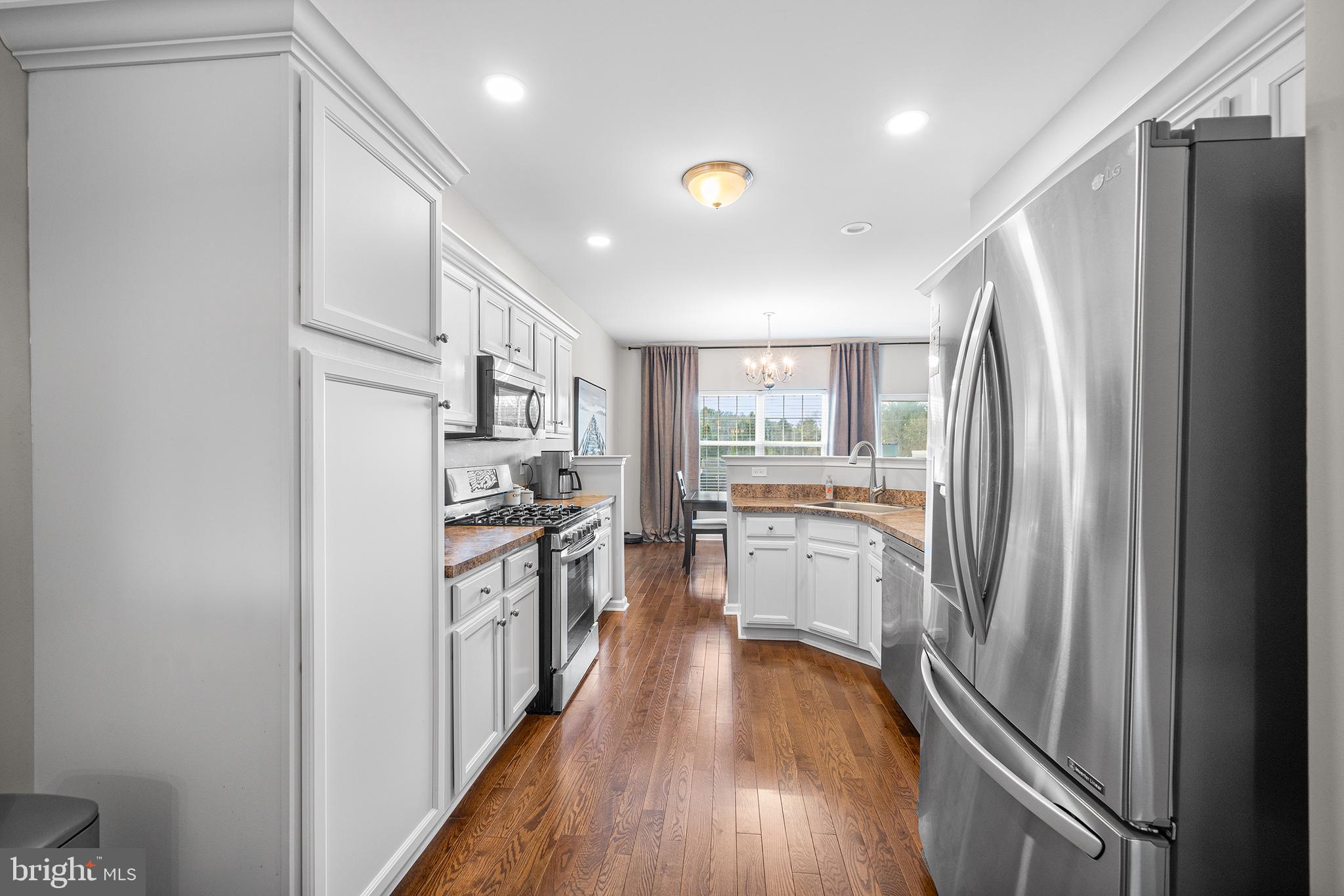 MONROE COURT - Residential