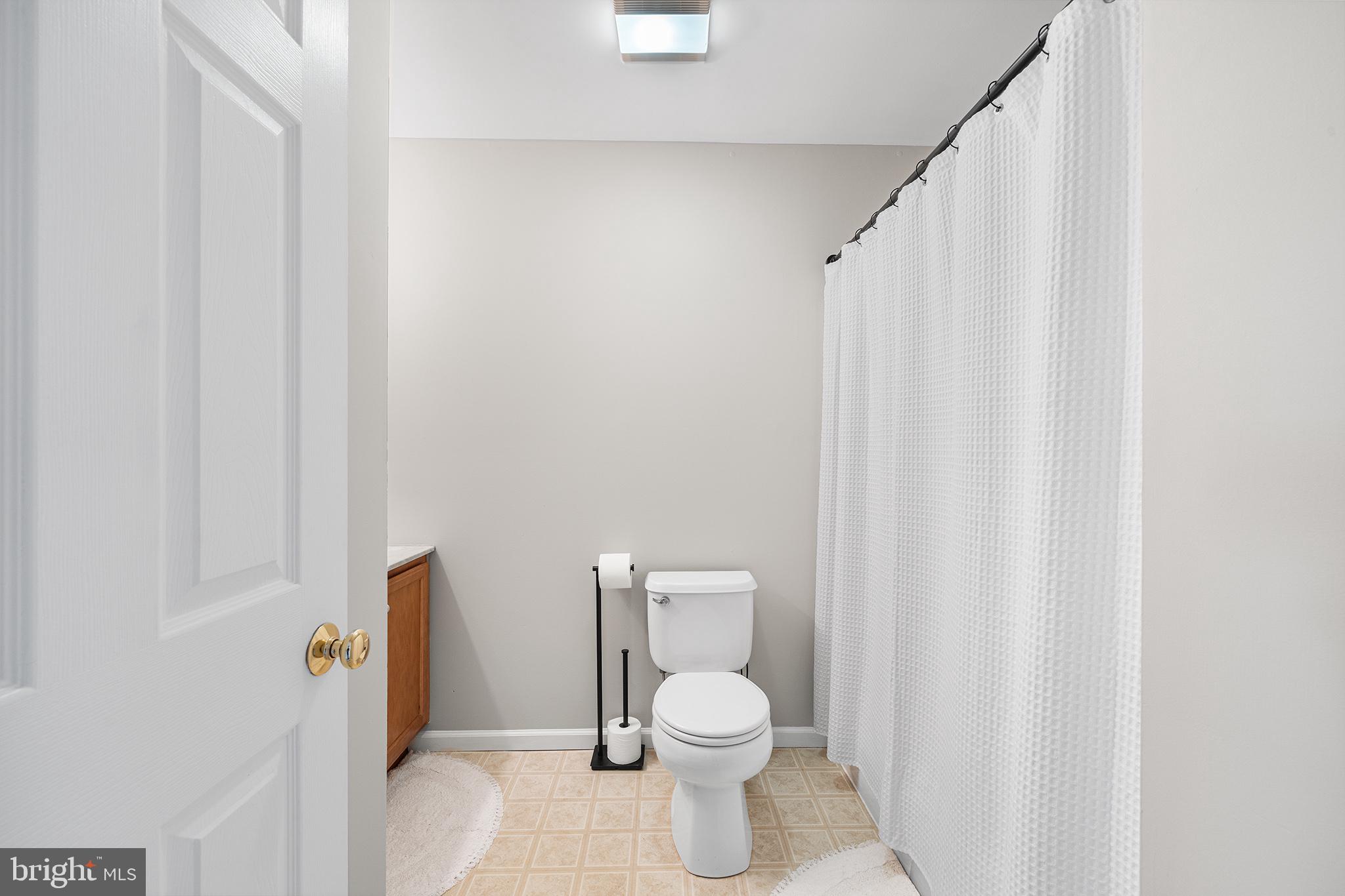 MONROE COURT - Residential