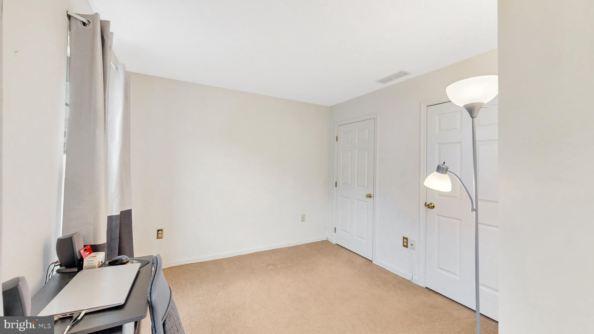 WASHINGTON WOODS - Residential