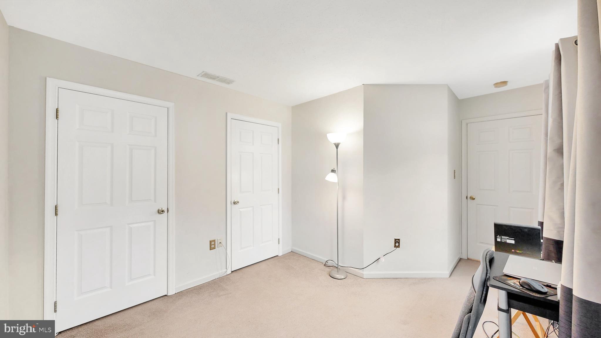 WASHINGTON WOODS - Residential