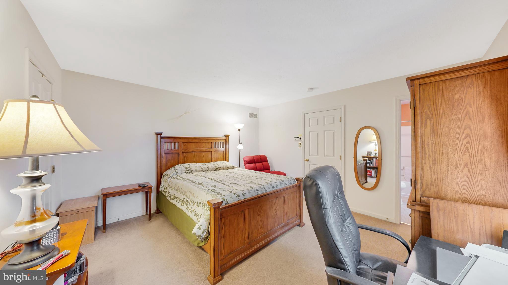 WASHINGTON WOODS - Residential