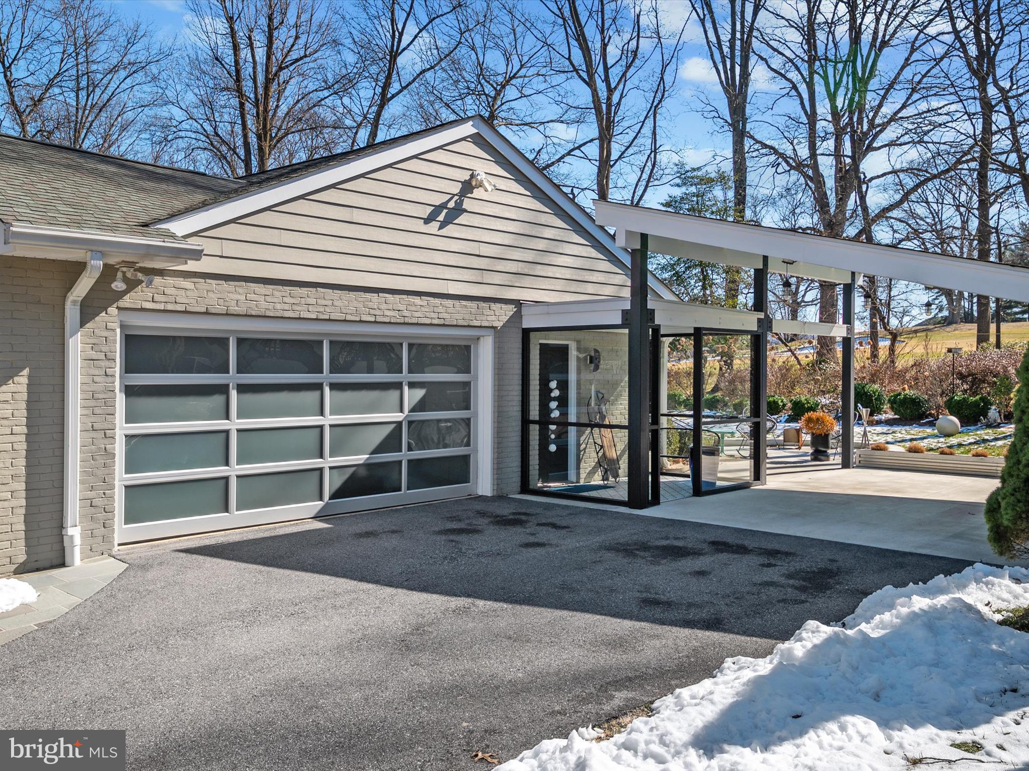 CHARTWELL - Residential