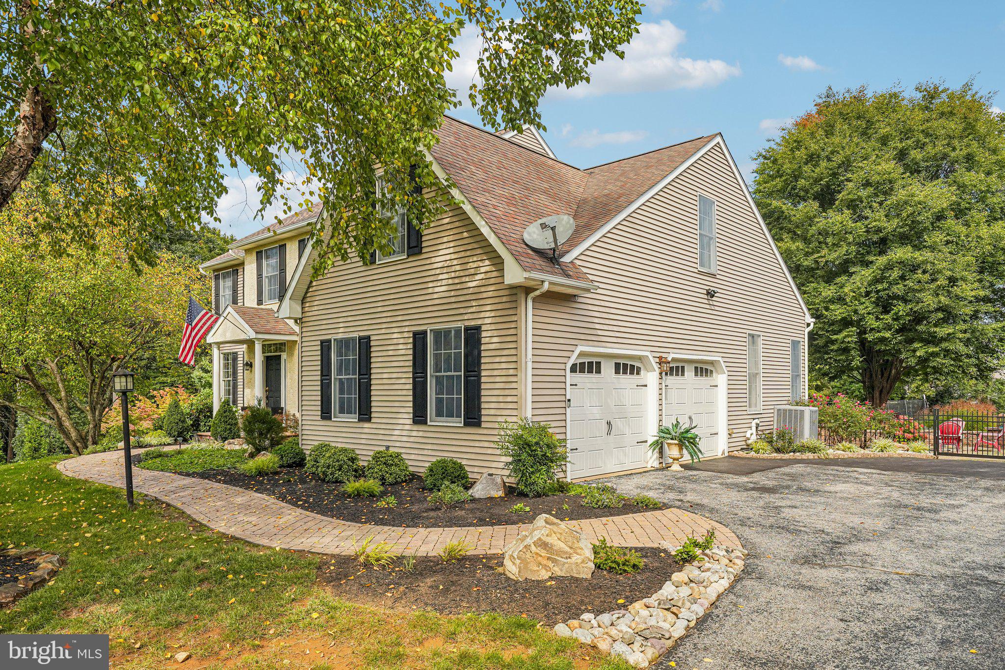 212 ARANGLEN WAY