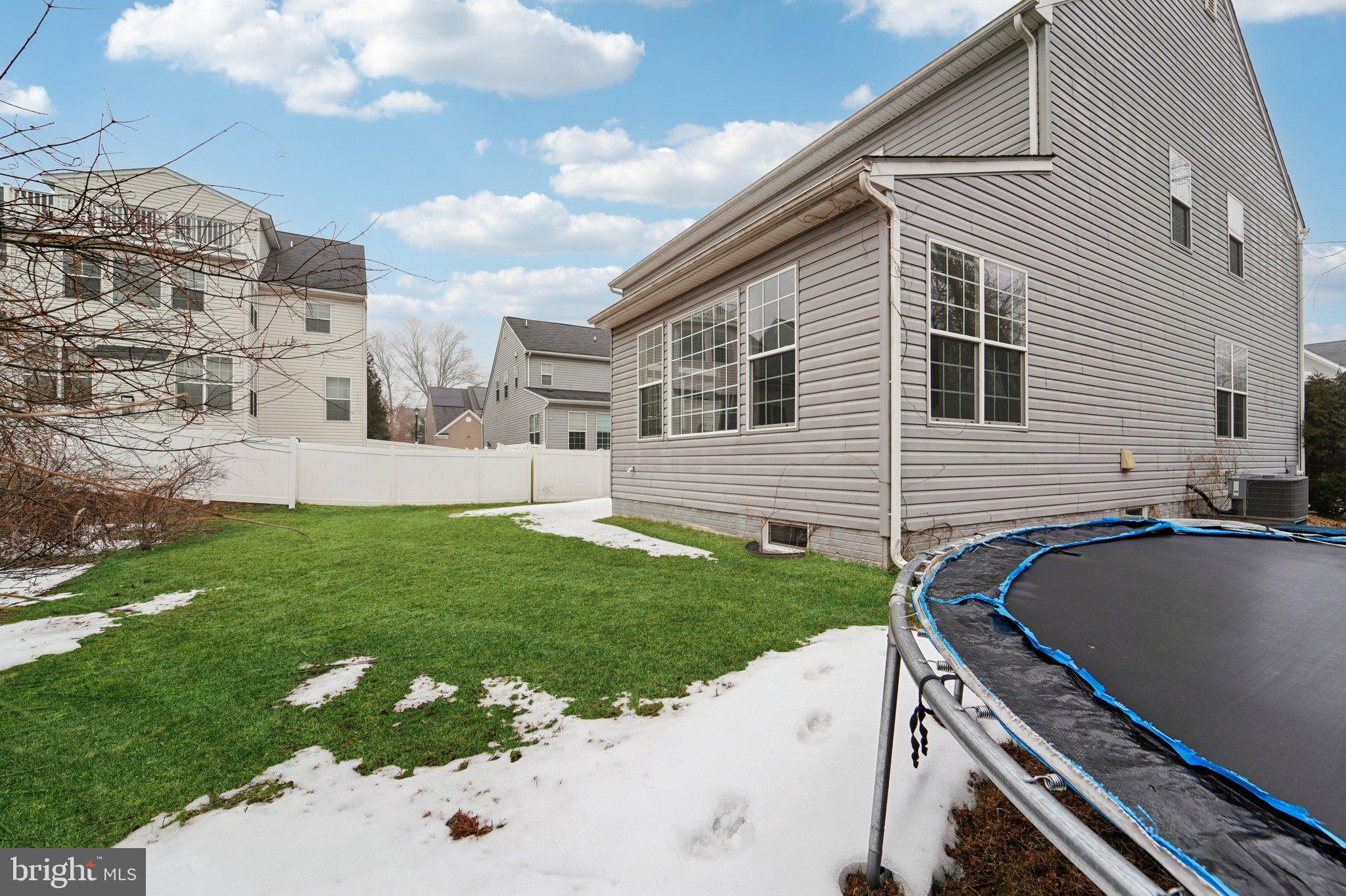 MONROE LANDING - Residential