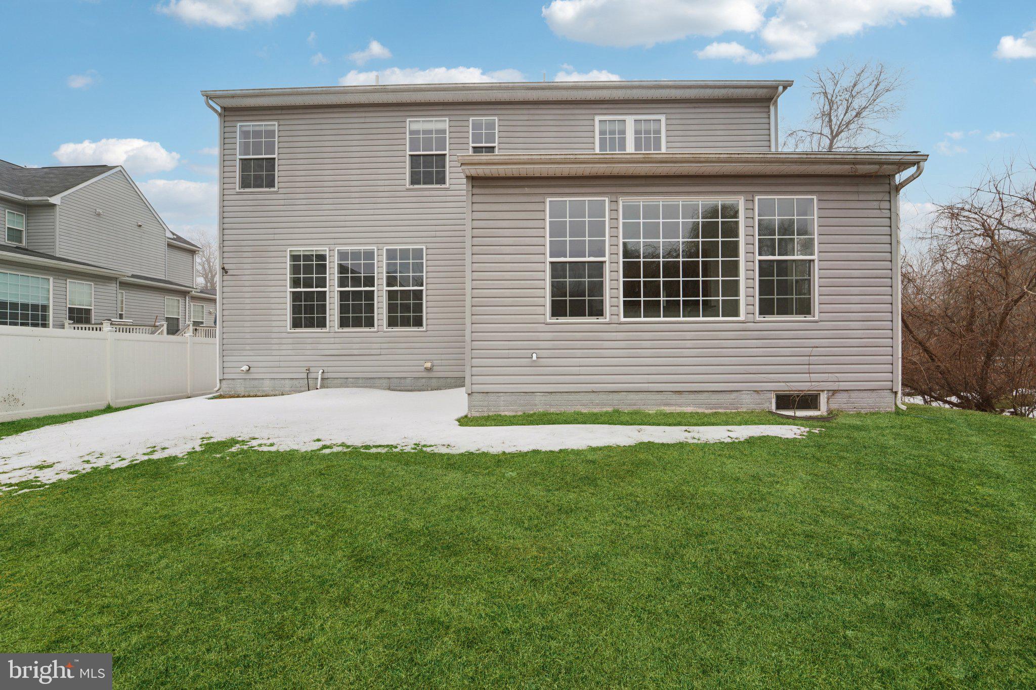 MONROE LANDING - Residential