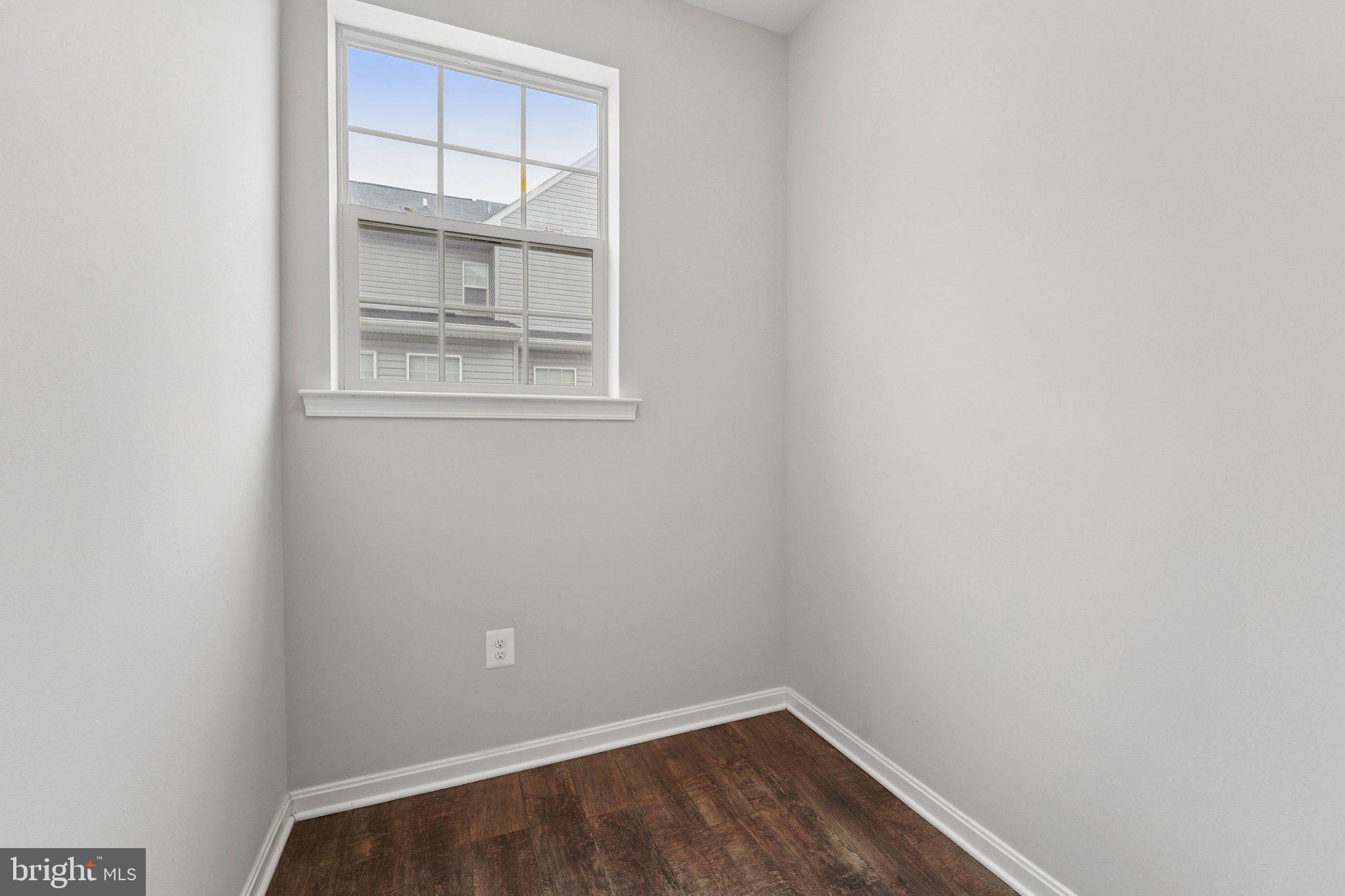 MONROE LANDING - Residential