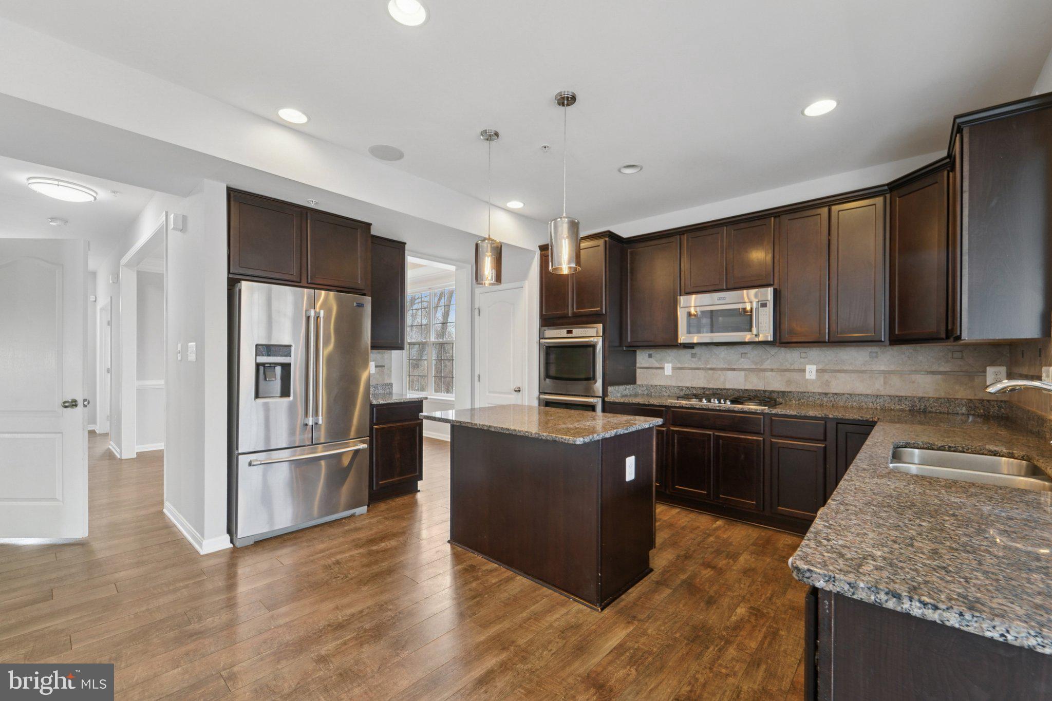 MONROE LANDING - Residential