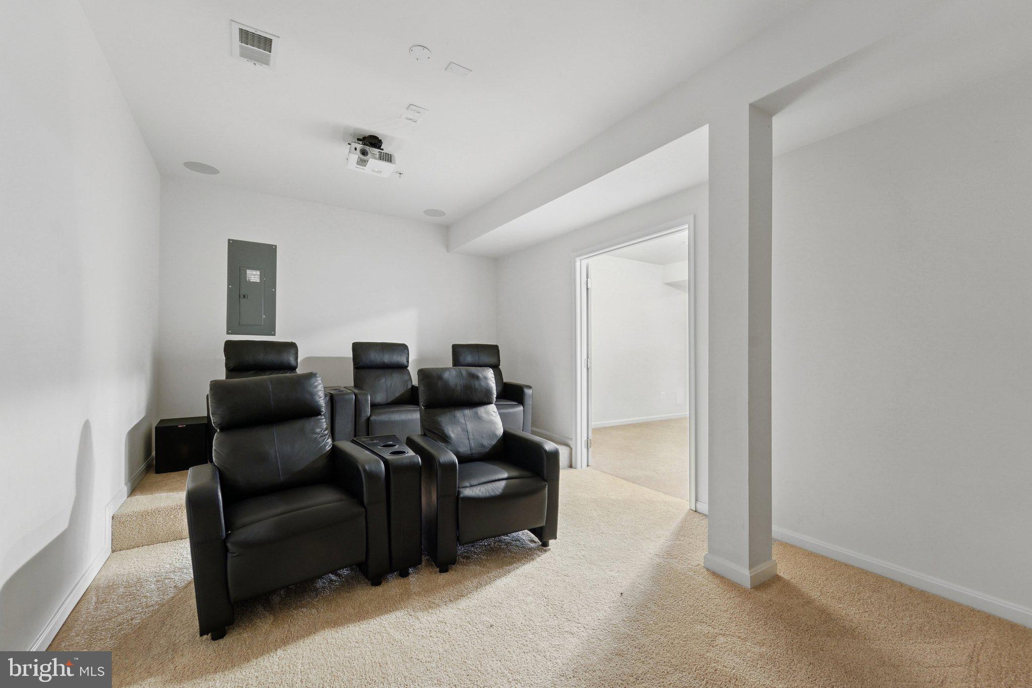 MONROE LANDING - Residential