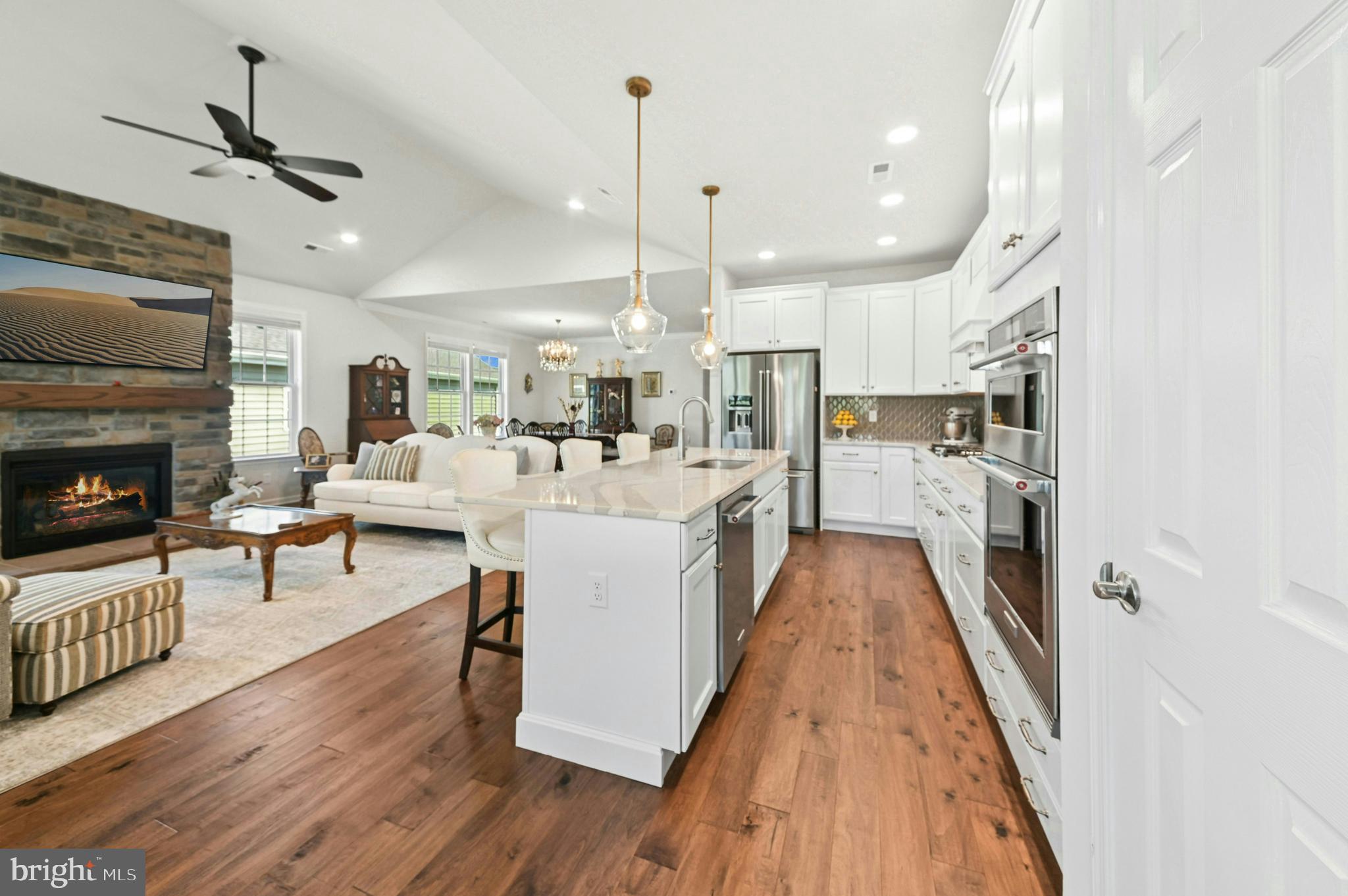 TRADITIONS OF AMERICA AT LOCUST VALLEY - Residential