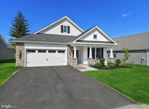 Homes For Sale - 5544 Traditions Drive<br/> Lehigh County, COOPERSBURG, PA 18036
