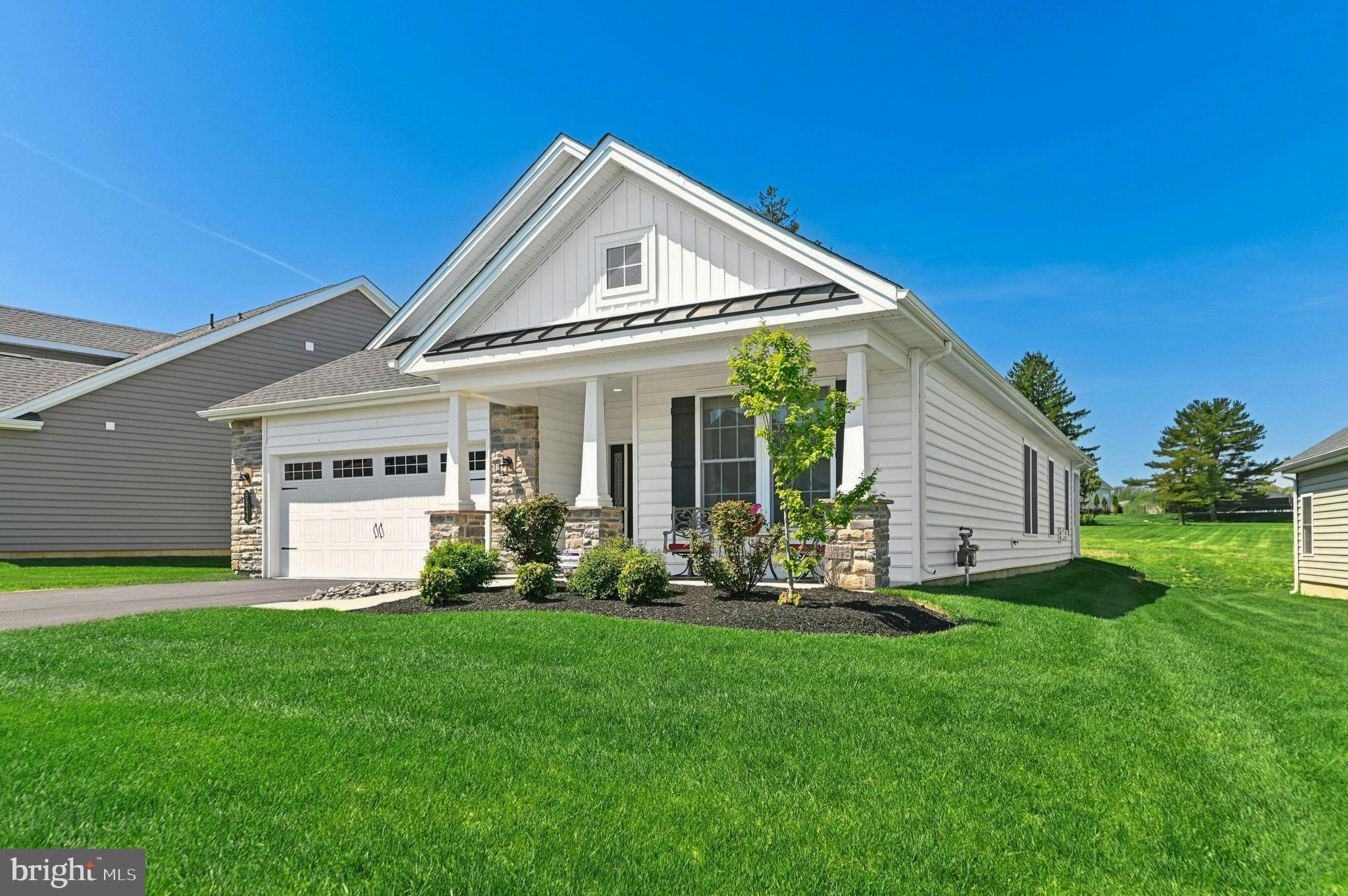 TRADITIONS OF AMERICA AT LOCUST VALLEY - Residential