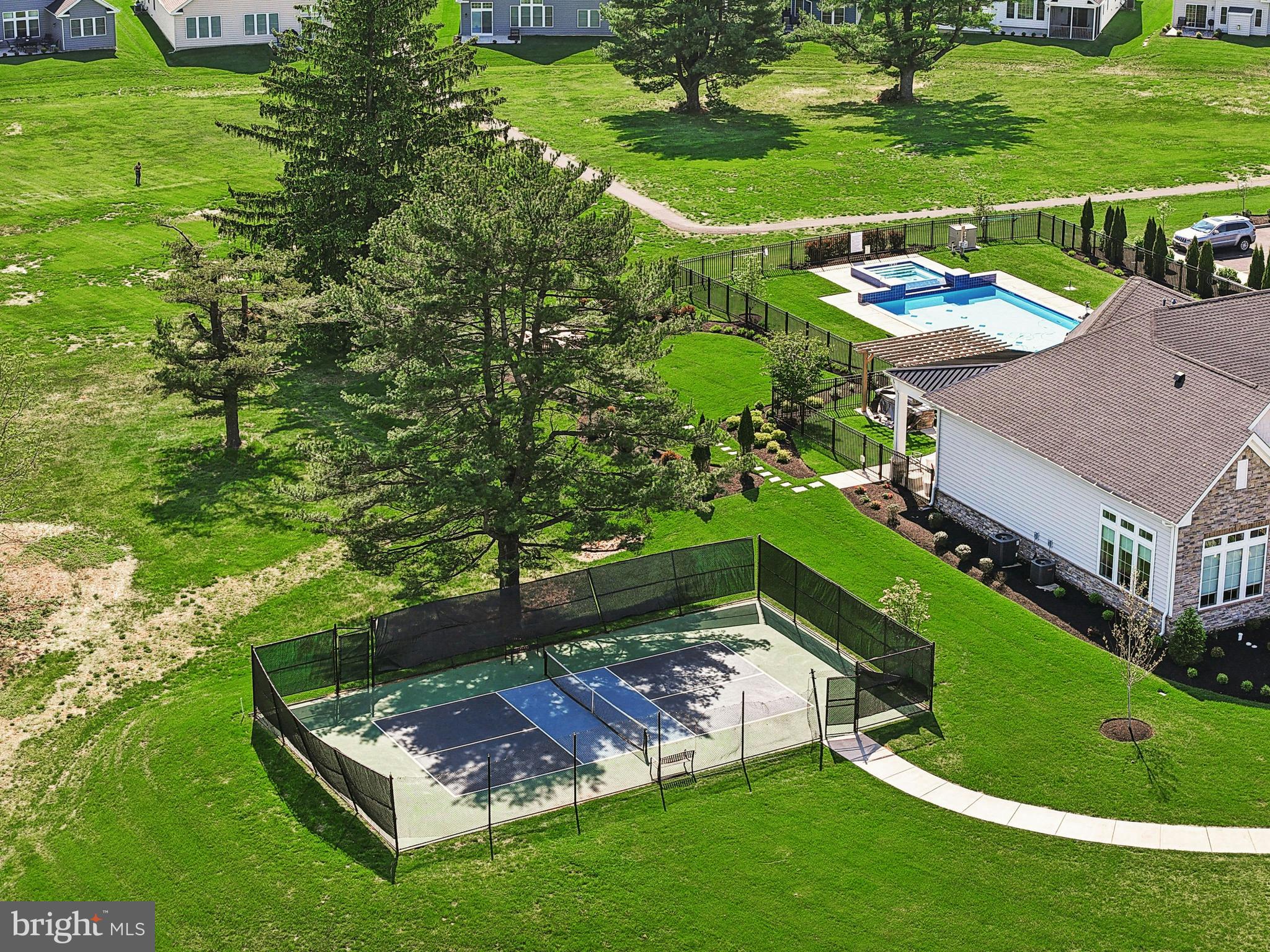 TRADITIONS OF AMERICA AT LOCUST VALLEY - Residential