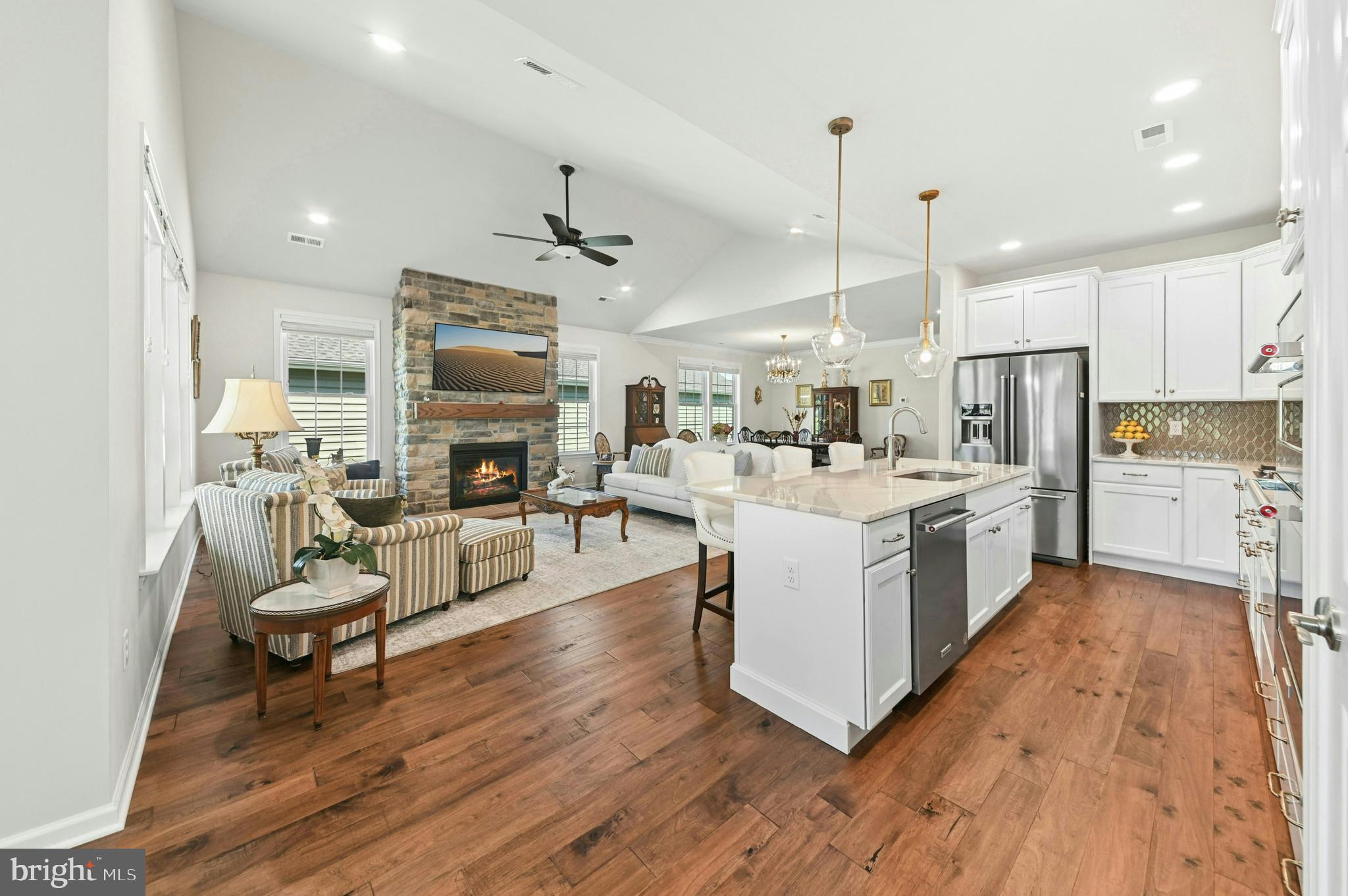 TRADITIONS OF AMERICA AT LOCUST VALLEY - Residential