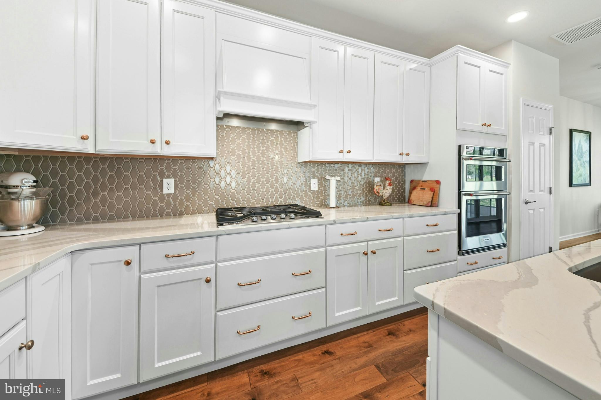 TRADITIONS OF AMERICA AT LOCUST VALLEY - Residential