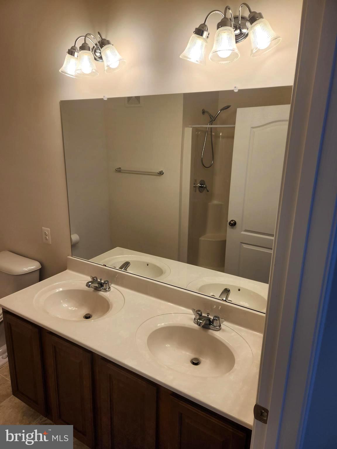 THE RESIDENCES OF WILDEWOOD - Residential