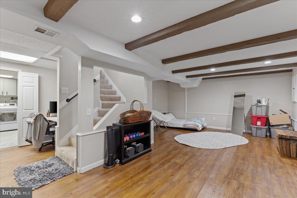 BURKE CENTRE - Residential