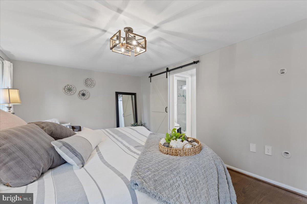 BURKE CENTRE - Residential