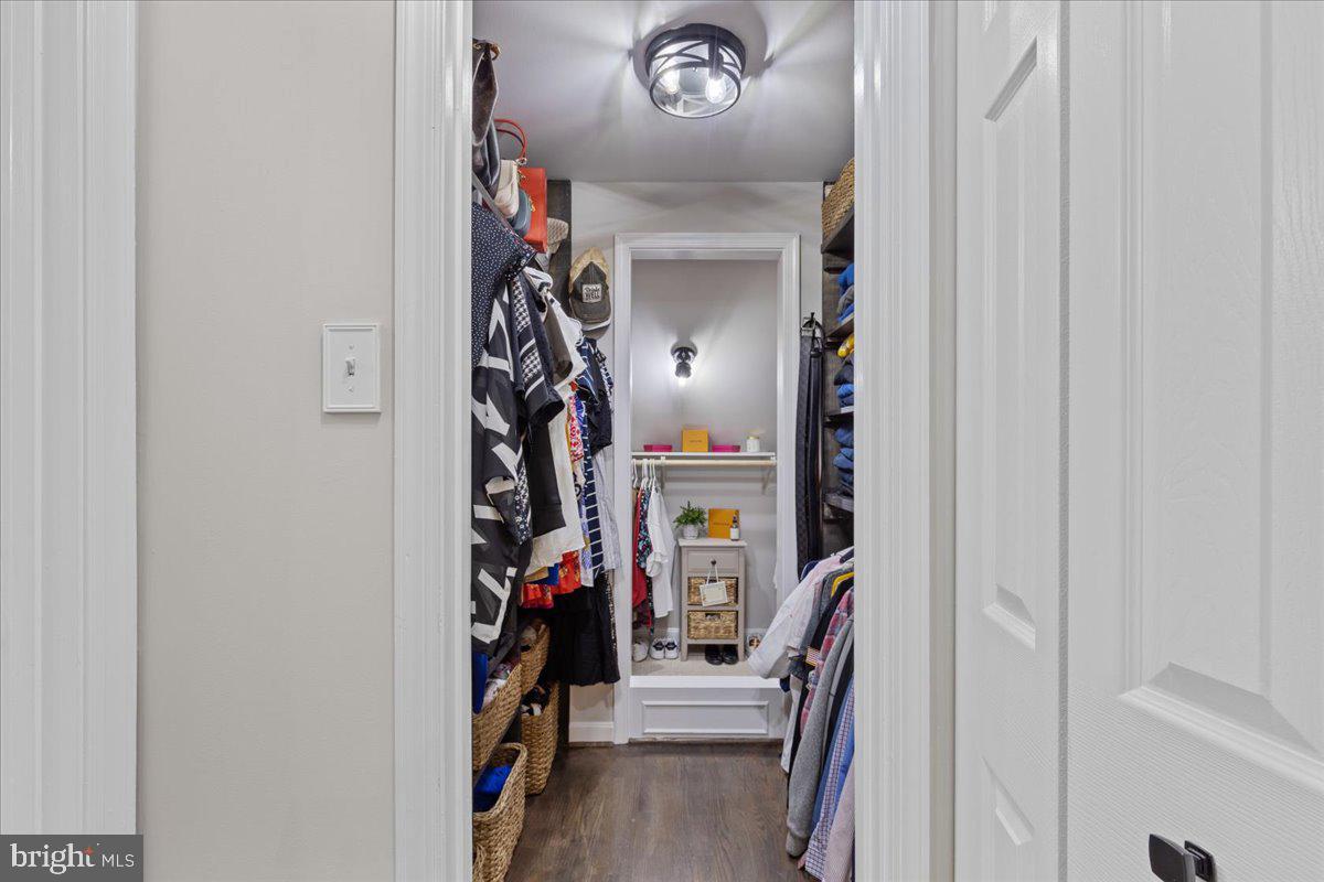 BURKE CENTRE - Residential