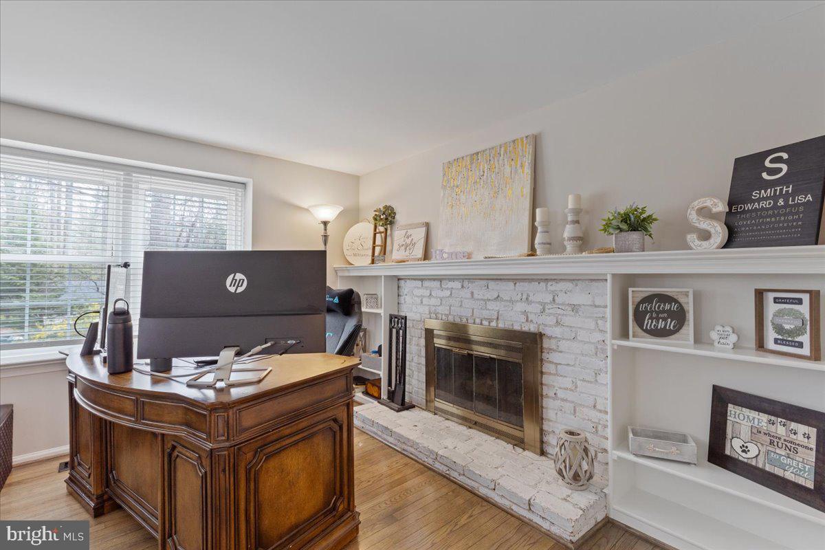 BURKE CENTRE - Residential