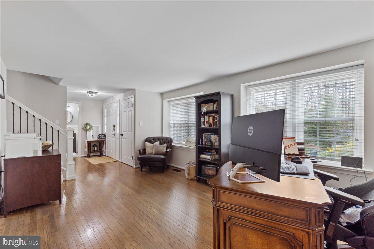 BURKE CENTRE - Residential