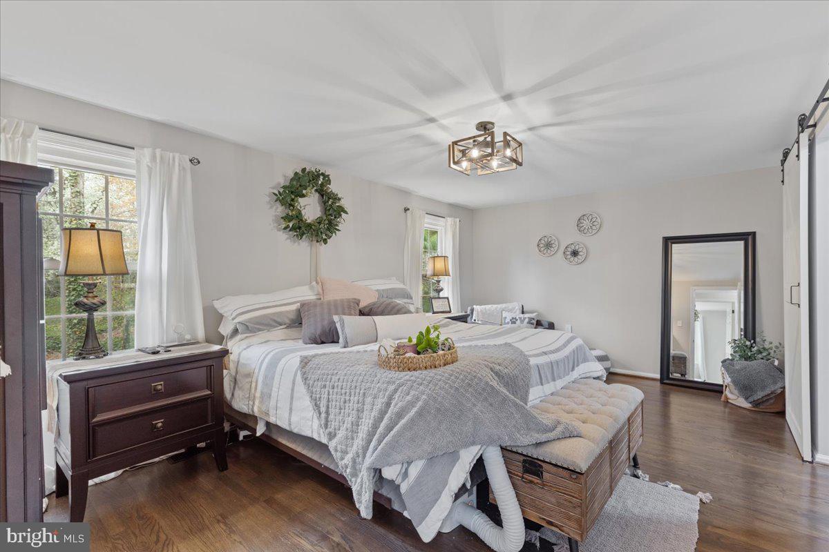 BURKE CENTRE - Residential