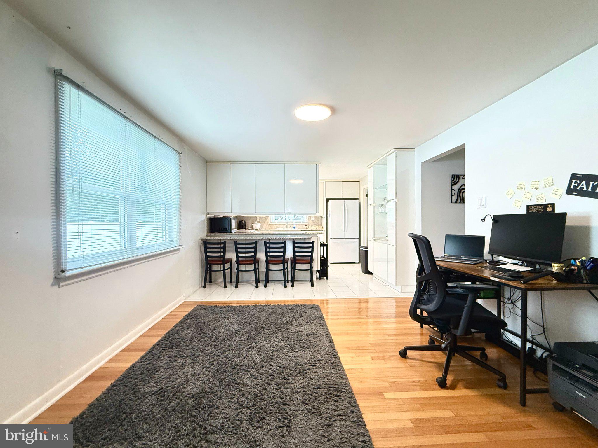 237 5TH AVENUE W
