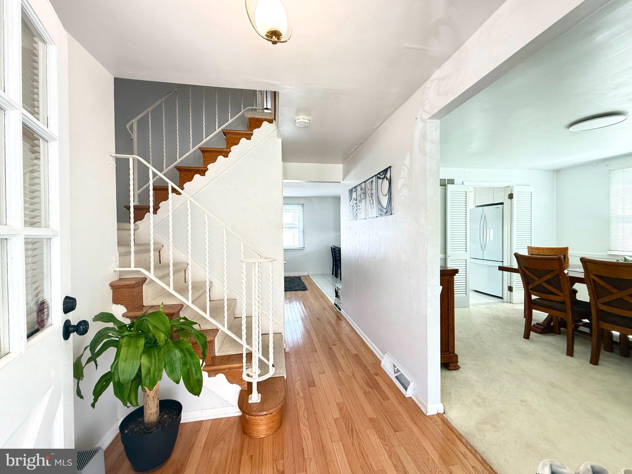 237 5TH AVENUE W