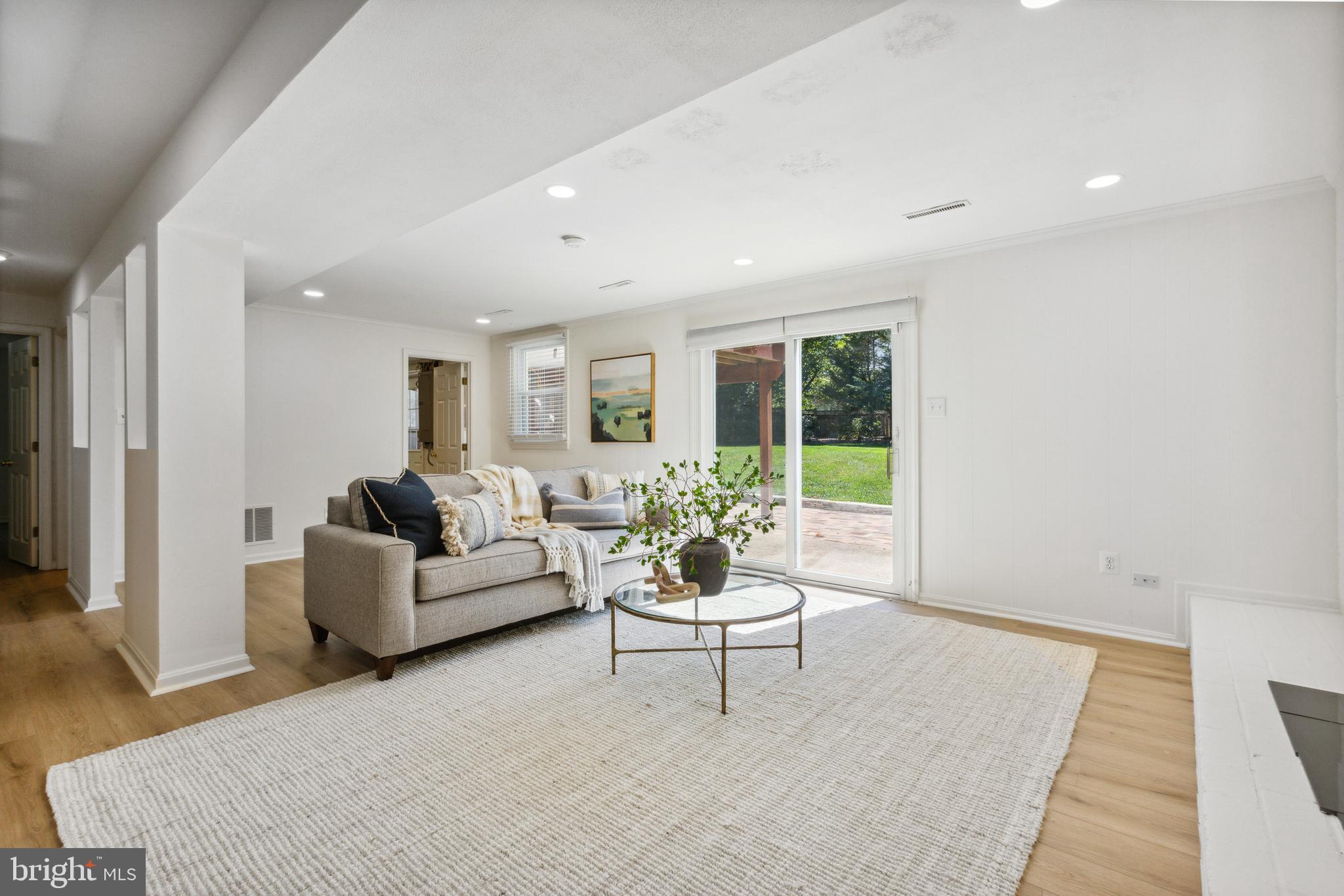 WOODFORD - Residential