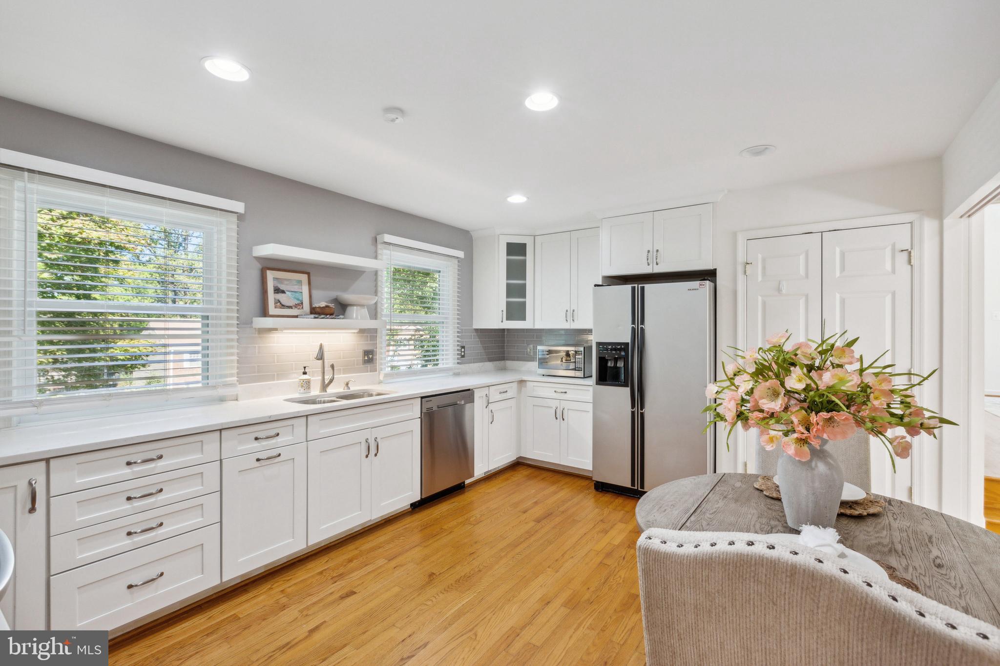 WOODFORD - Residential