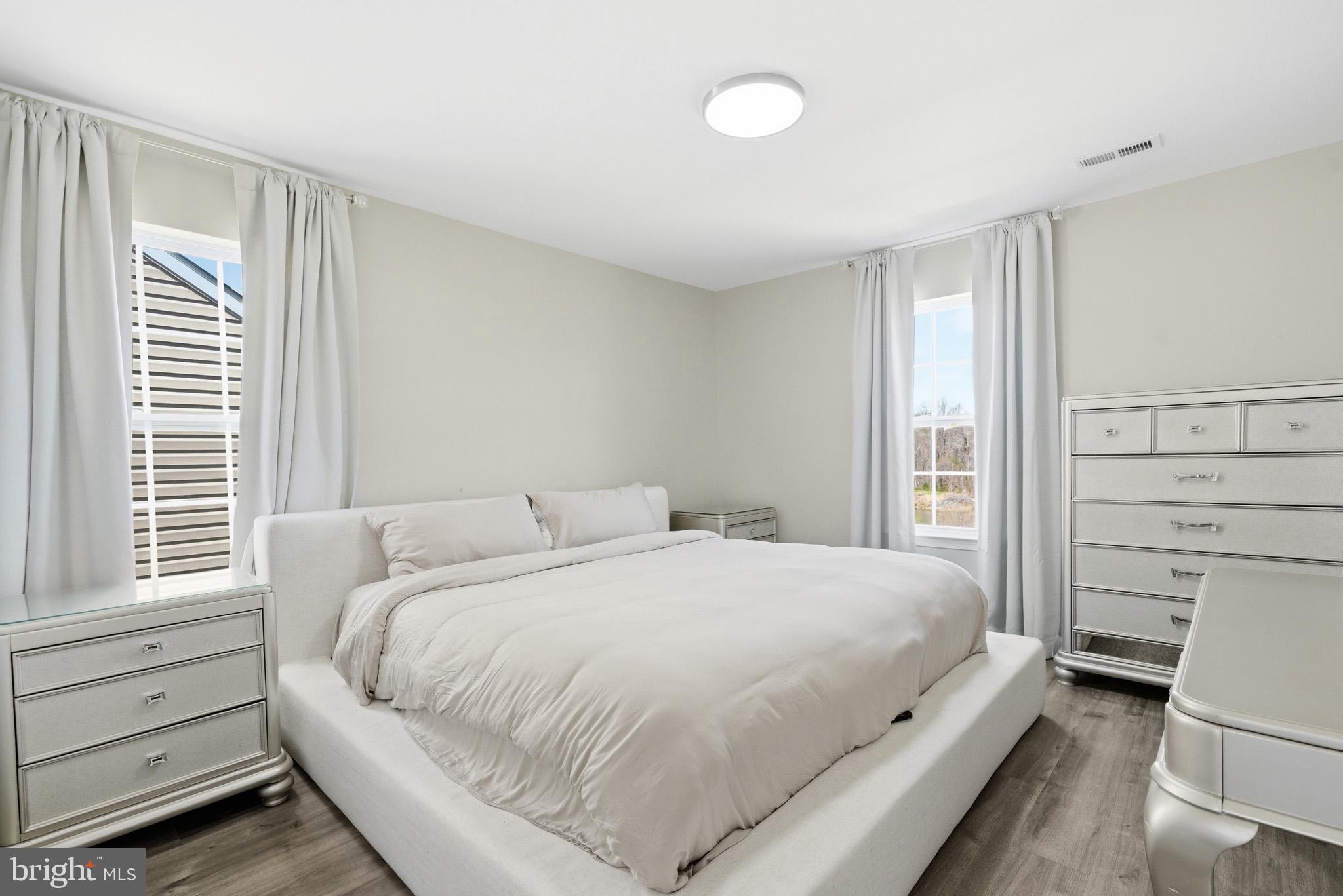 CLARK'S REST - Residential